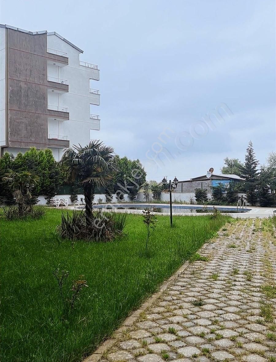 Havuzlu Sitede Temiz Eşyalı Daire - Görsel 5