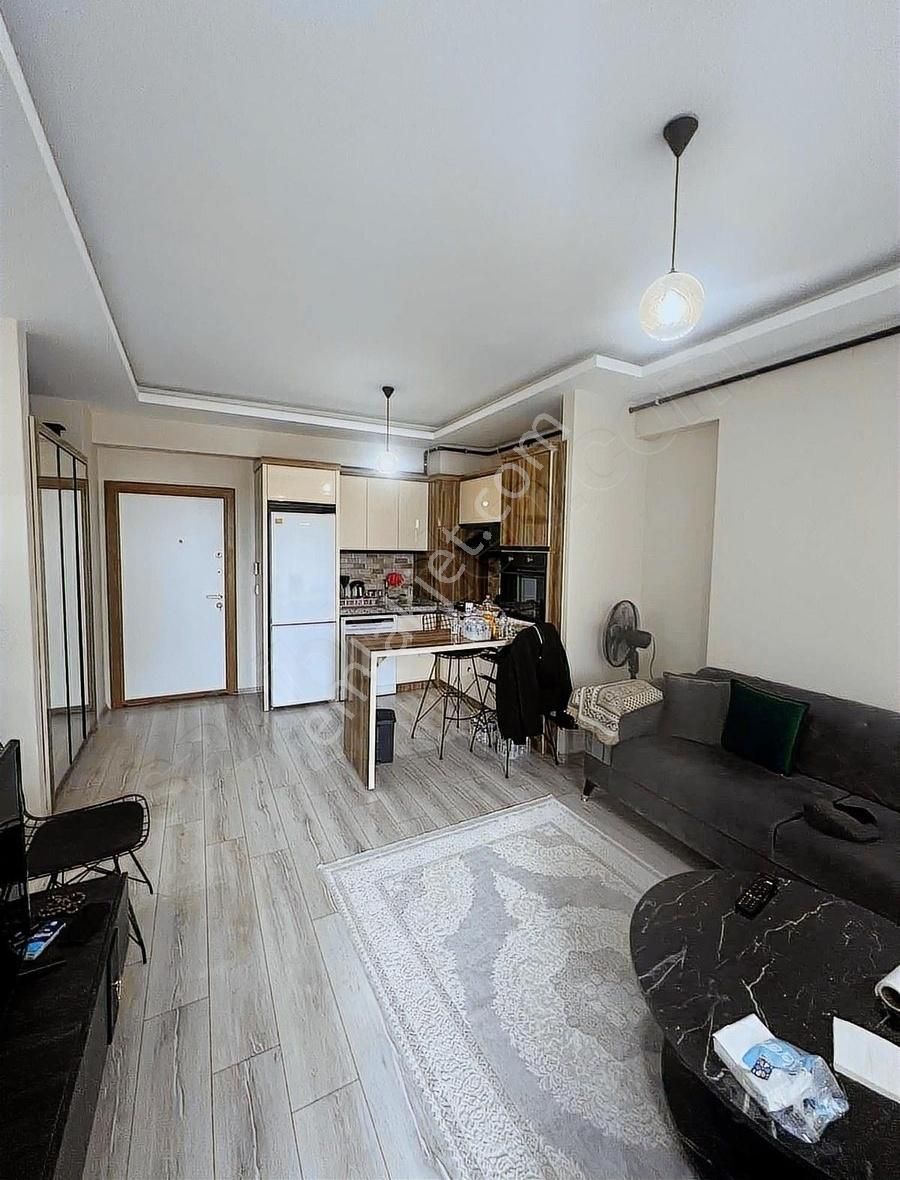 Havuzlu Sitede Temiz Eşyalı Daire - Görsel 8