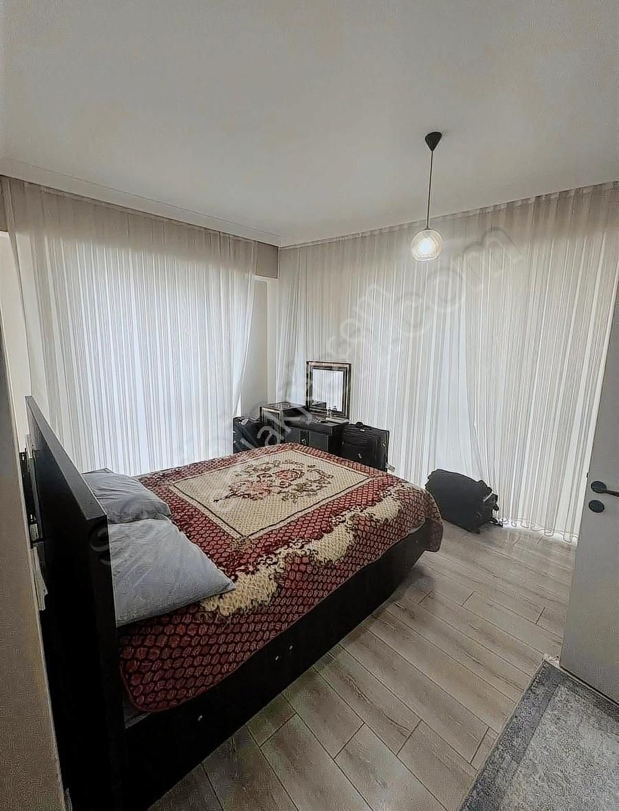 Havuzlu Sitede Temiz Eşyalı Daire - Görsel 13