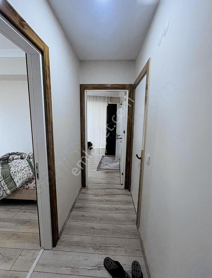 Havuzlu Sitede Temiz Eşyalı Daire - Görsel 4