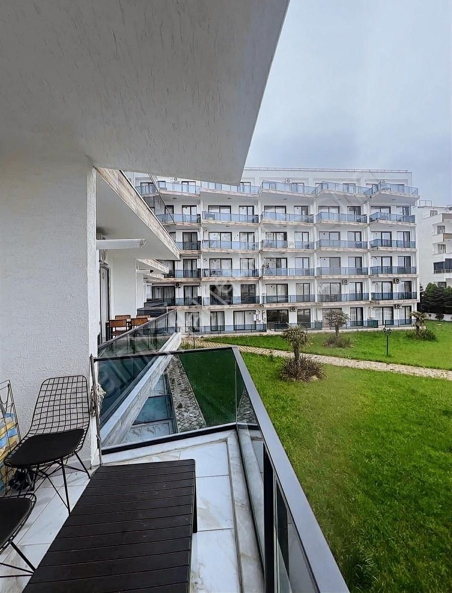 Havuzlu Sitede Temiz Eşyalı Daire - Görsel 12