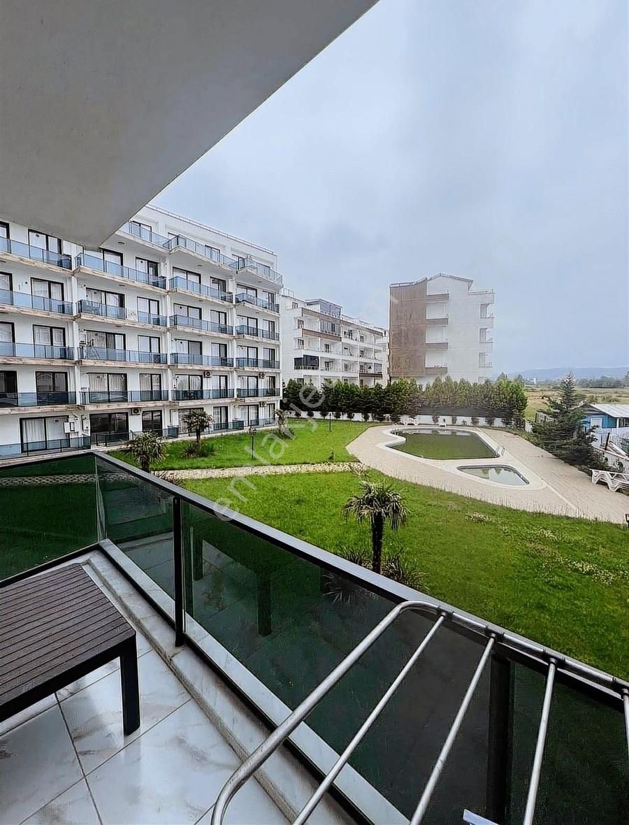Havuzlu Sitede Temiz Eşyalı Daire - Görsel 10