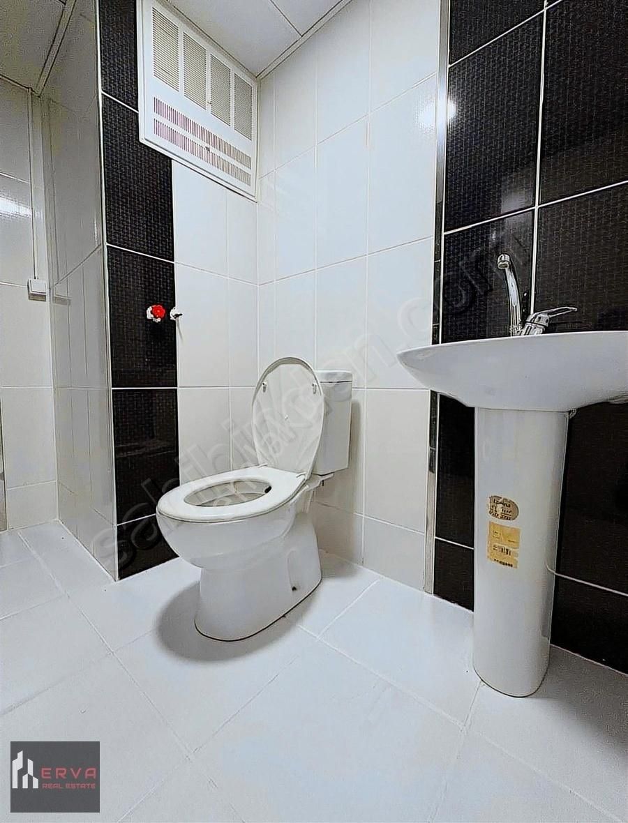 Karabağlar Yeşilyurt Doğanay Mahallesi Kiralık 4+1 Dubleks Daire