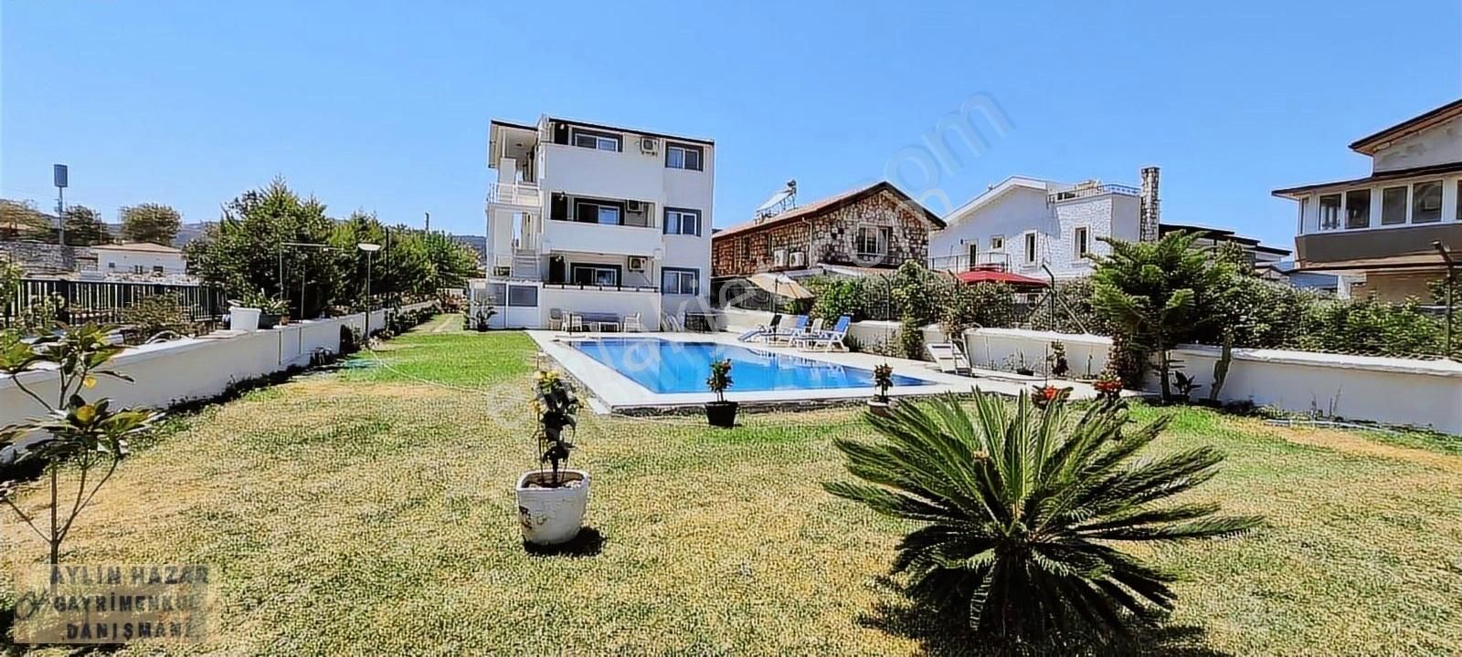 Deniz Manzaralı Full Eşyalı Kiralık Havuzlu 1+1 Daire