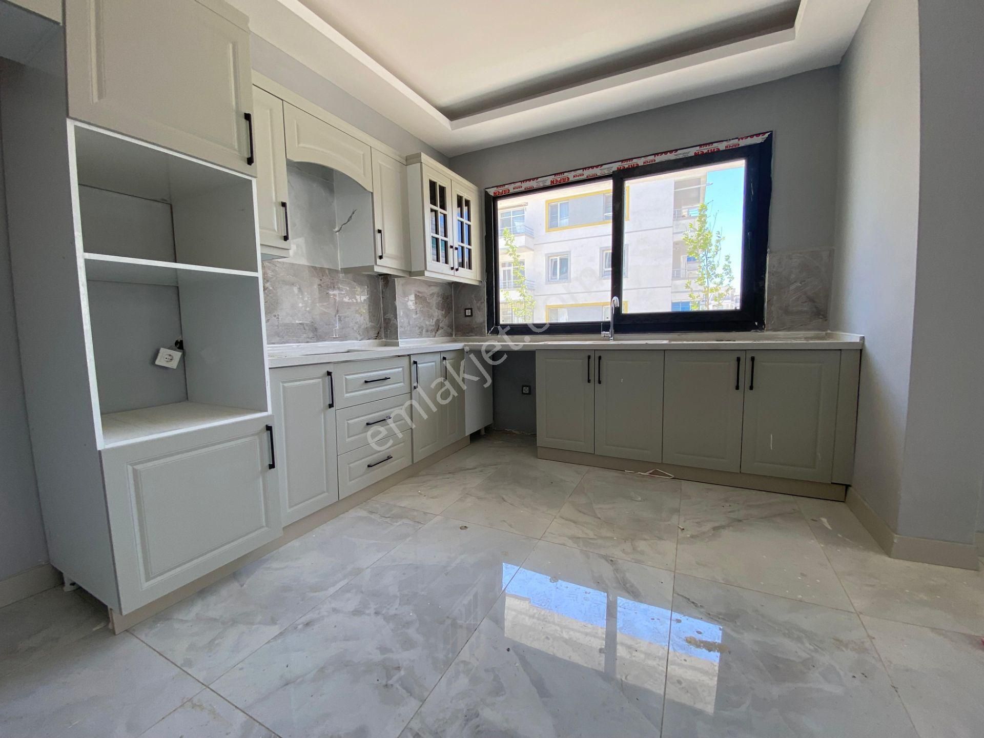 Ergani 30 Luk Yolda Satılık 2.5+1 Daire