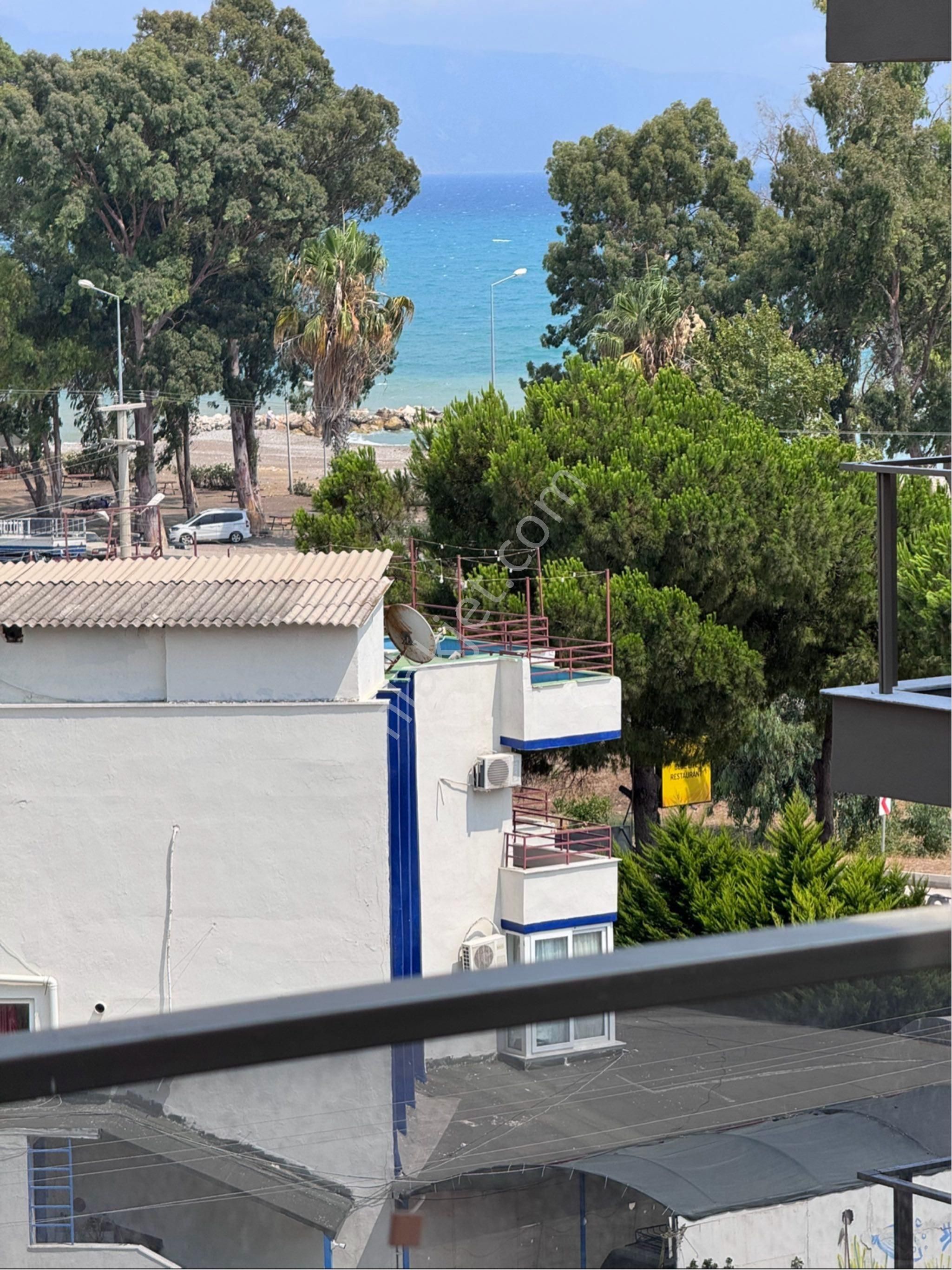 Ultra Lüx Deniz Manzaralı 1+1 Satılık Daire