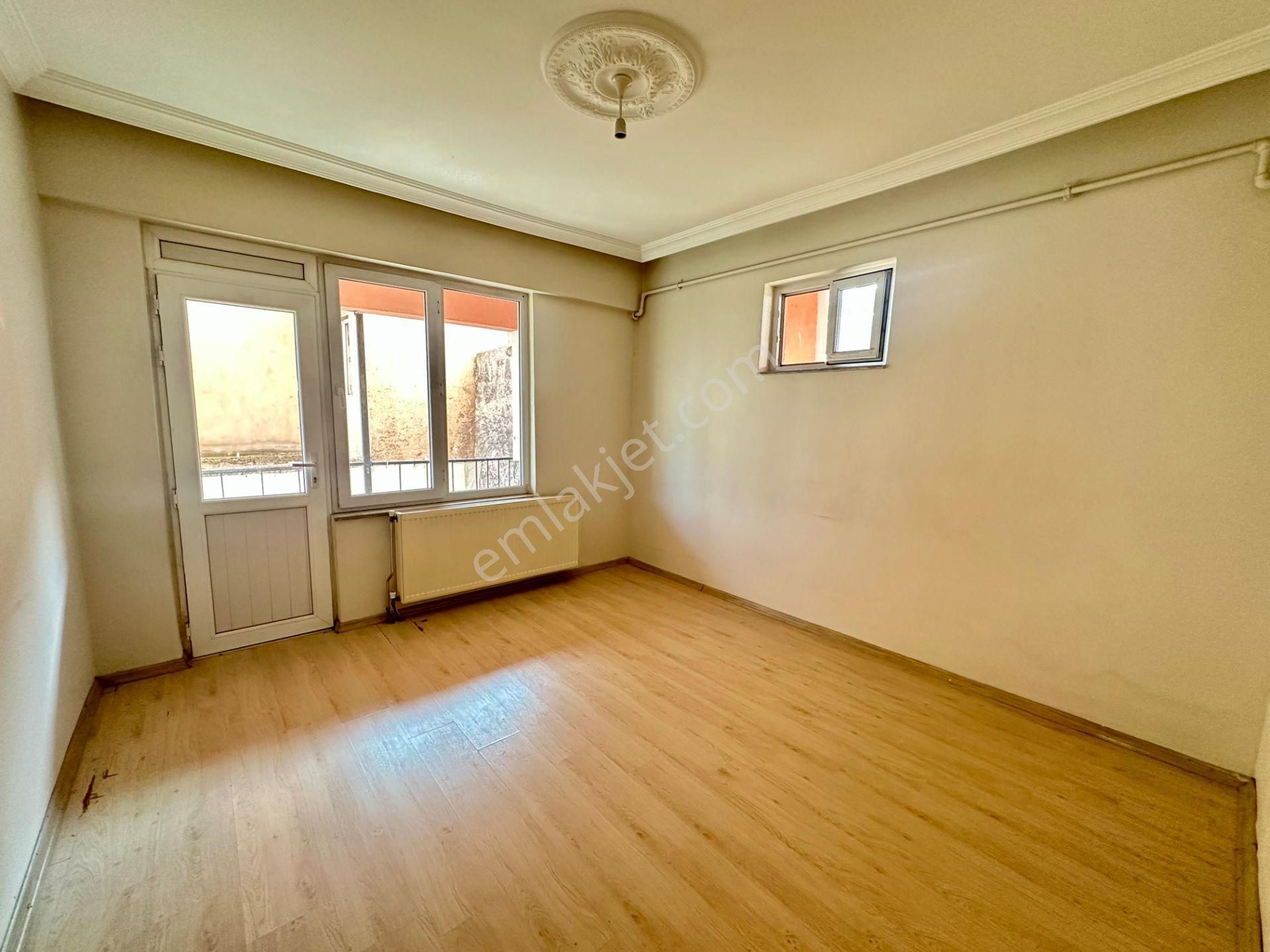 Coldwell Banker Ertuğrul Gazi Mahallesi Satılık 2+1 Daire