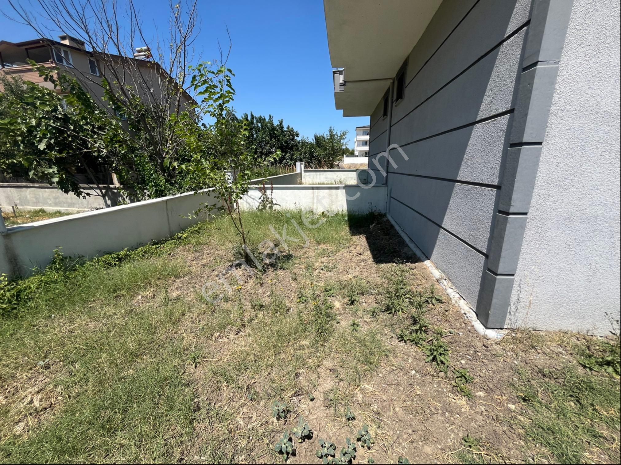 Ata Gayrimenkul,den Merkeze Ve Denize Yakın 4+1 Geniş Villa - Görsel 4