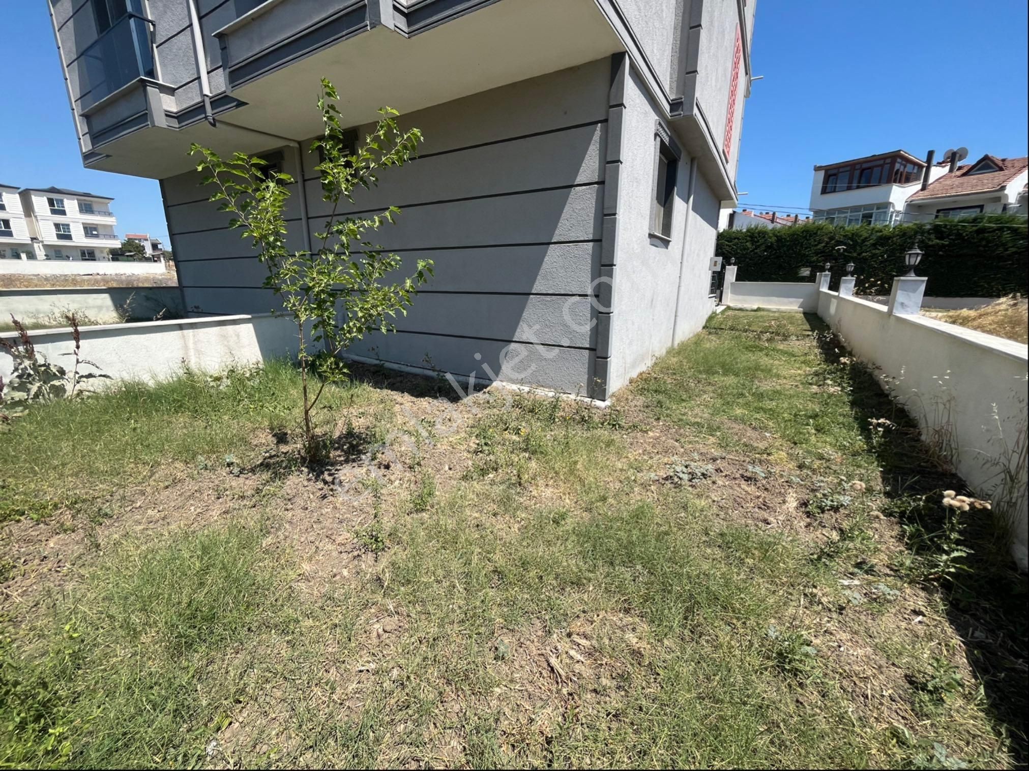 Ata Gayrimenkul,den Merkeze Ve Denize Yakın 4+1 Geniş Villa - Görsel 5