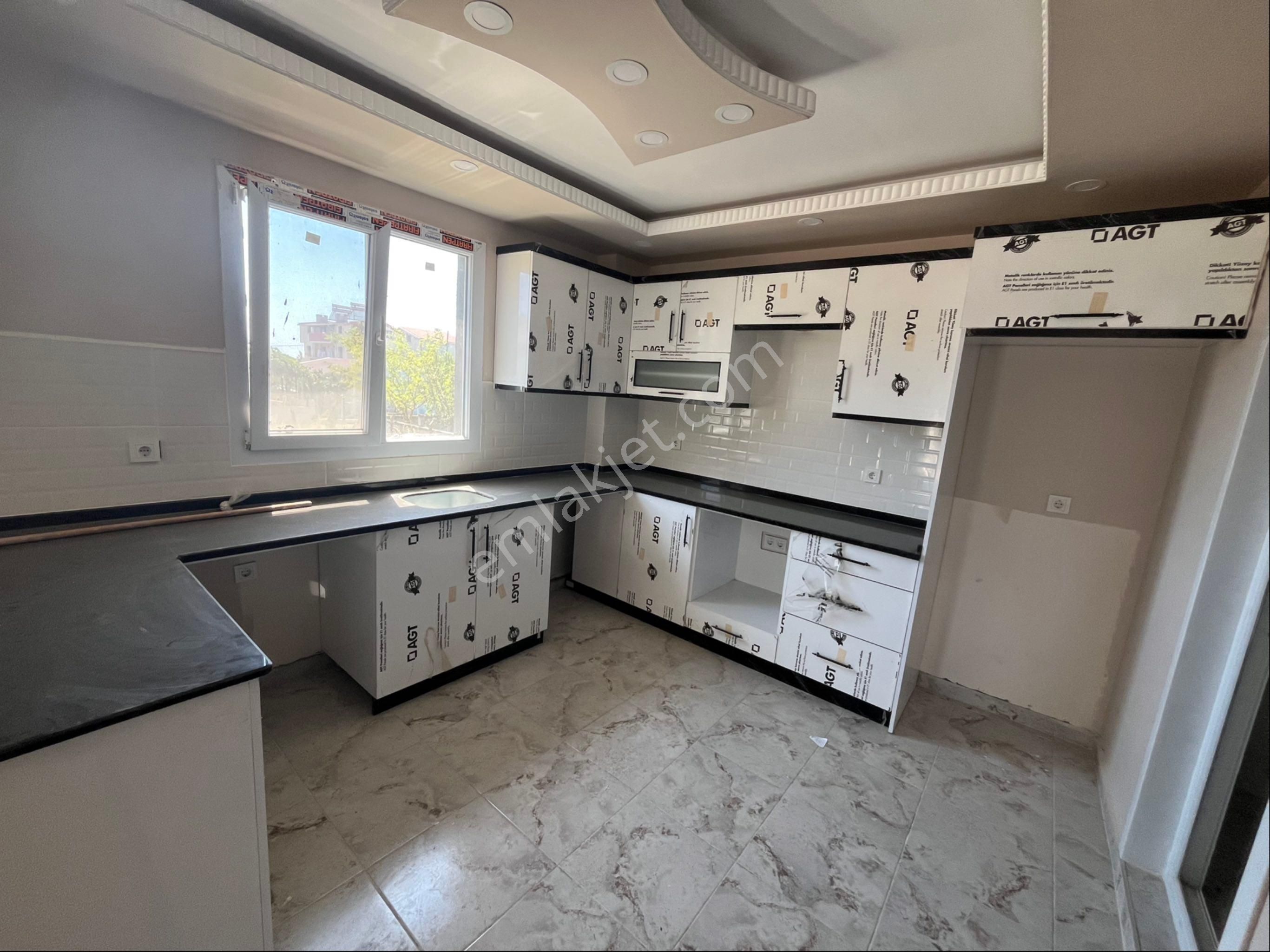 Ata Gayrimenkul,den Merkeze Ve Denize Yakın 4+1 Geniş Villa - Görsel 12