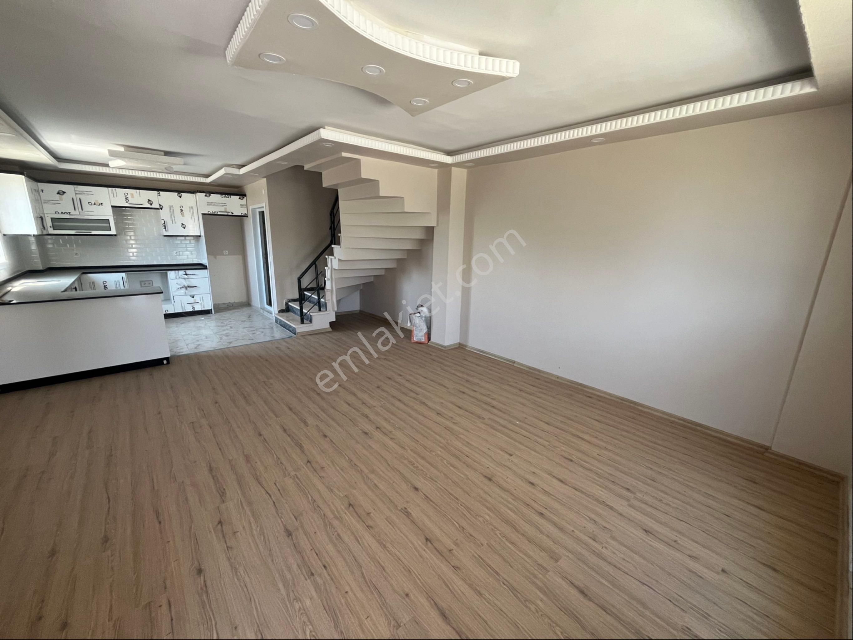 Ata Gayrimenkul,den Merkeze Ve Denize Yakın 4+1 Geniş Villa - Görsel 9