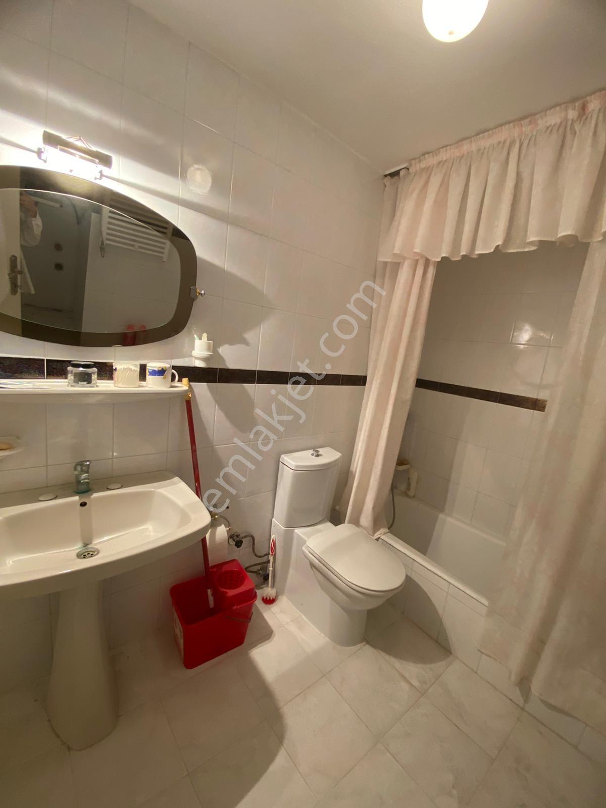 Kuşadası Marina'da Denize Sıfır Satılık 4+1 Daire - Görsel 19