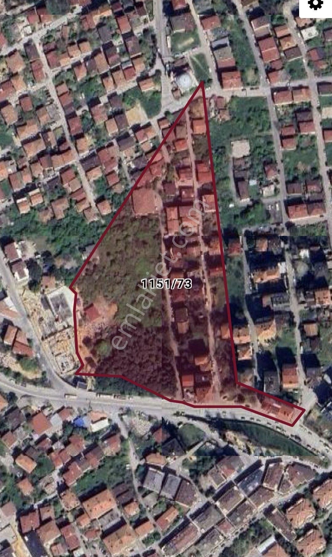 Üsküdar Mehmet Akif Ersoy Mah 100 M2 Satılık Arsa Enta Emlak