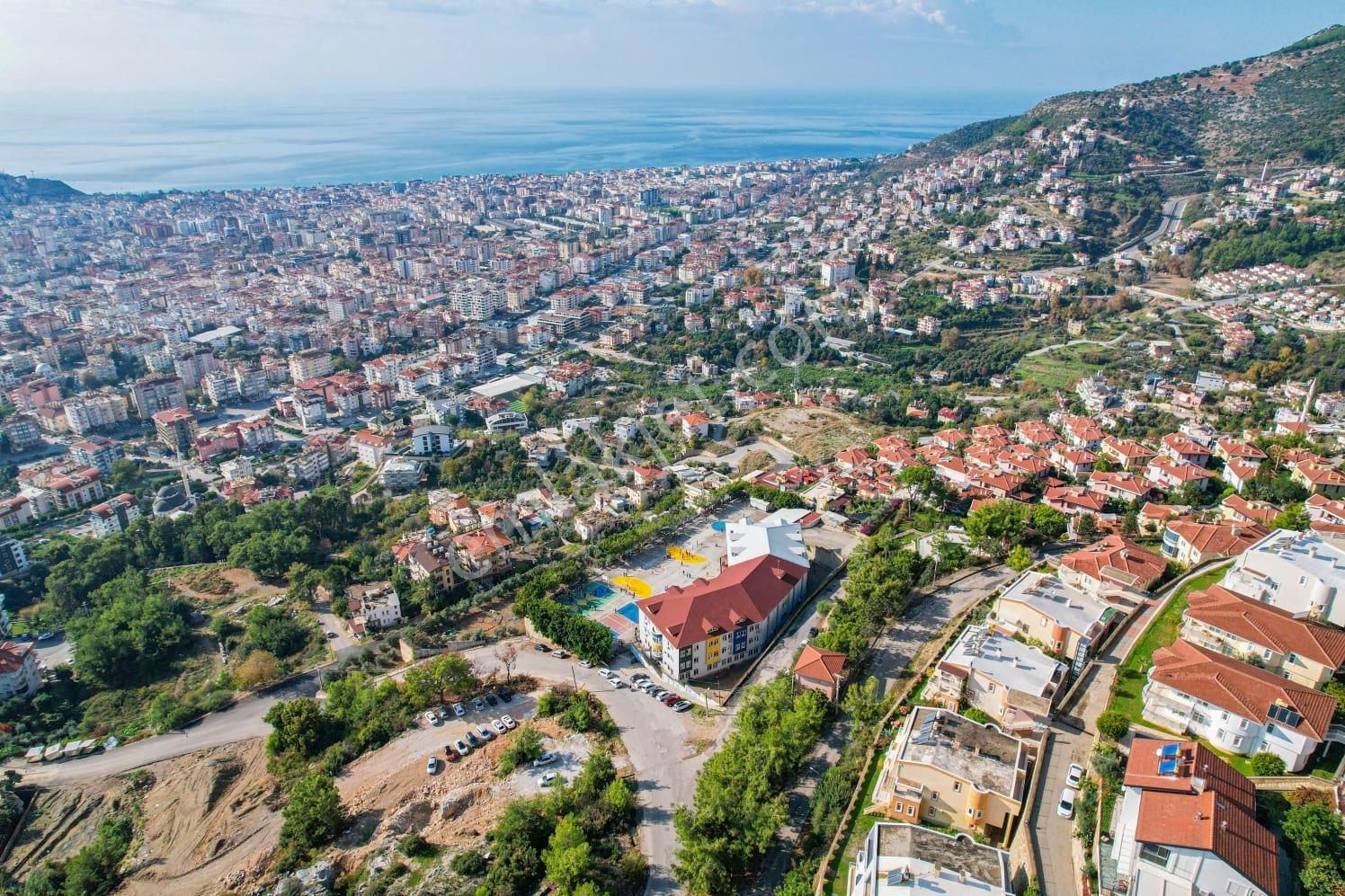 Alanya'da Antik Kent Sitesi'nde Satılık Manzaralı 3+1 Dubleks Daire - Görsel 31