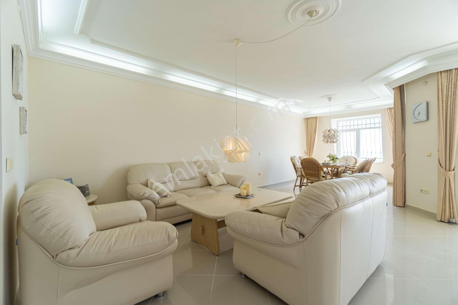 Alanya'da Antik Kent Sitesi'nde Satılık Manzaralı 3+1 Dubleks Daire - Görsel 12