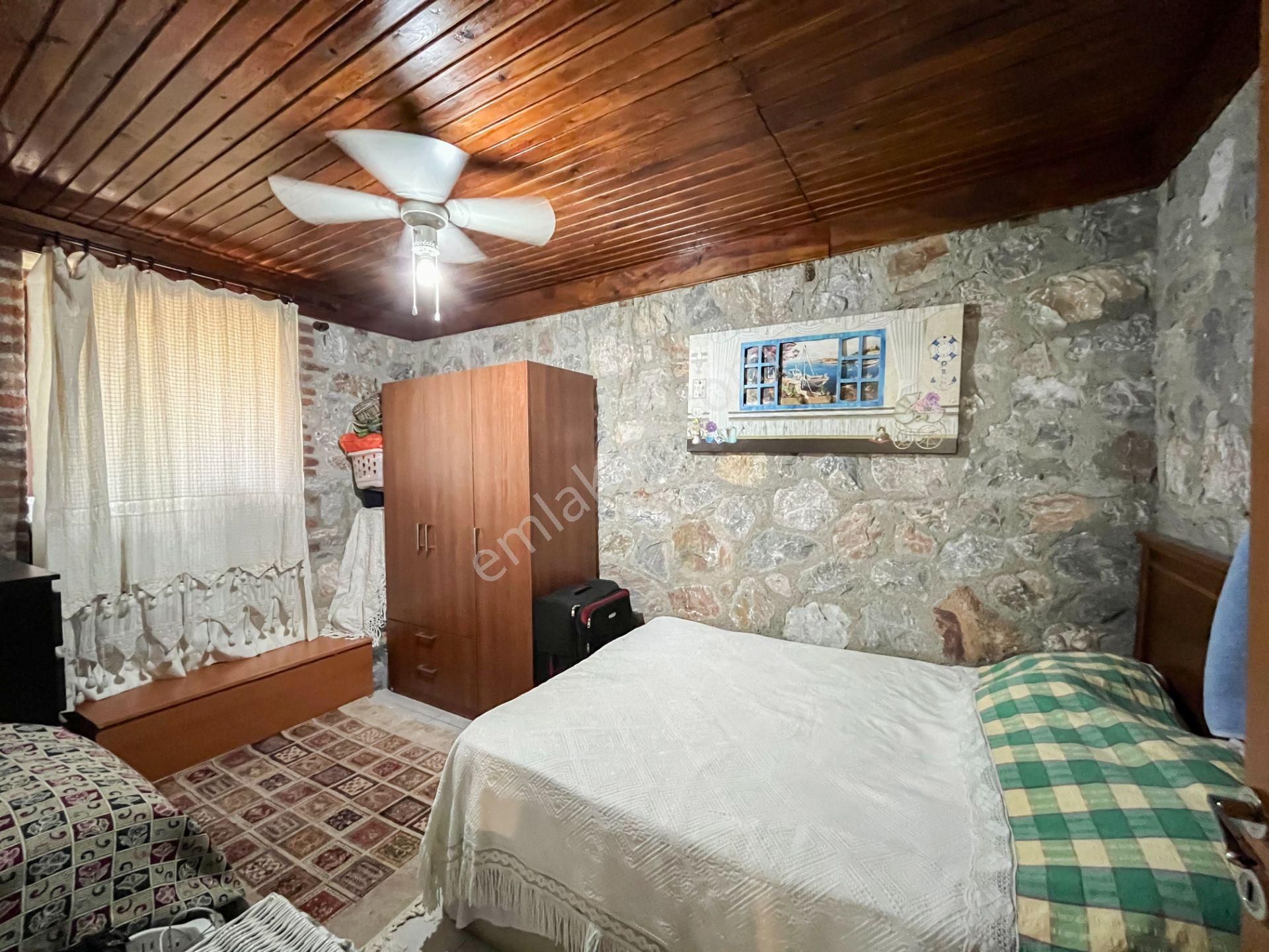 Kazdağları’nda Doğa İçinde Satılık Taş Ev Ve Zeytinlik - Görsel 12