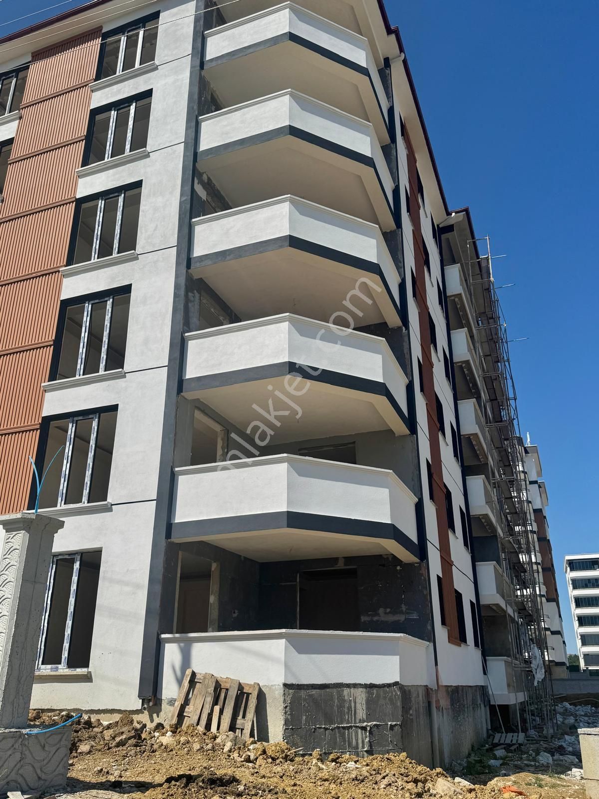 Evim-nur'dan Tepecik Mh. 3+1 Ebeveyn Banyolu Fırsat Daireler