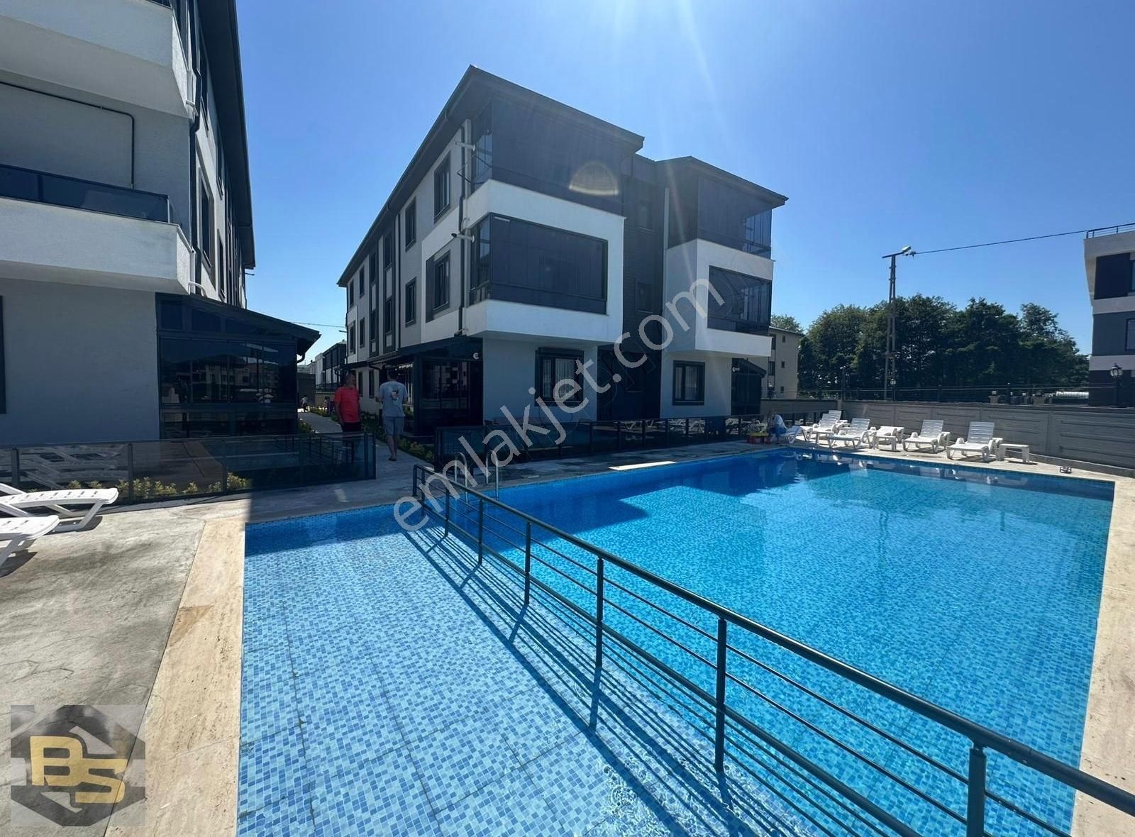 Bu Fırsatın Tekrarı Yok ! Açık Cephe Havuzlu Site İçerisinde 2+1