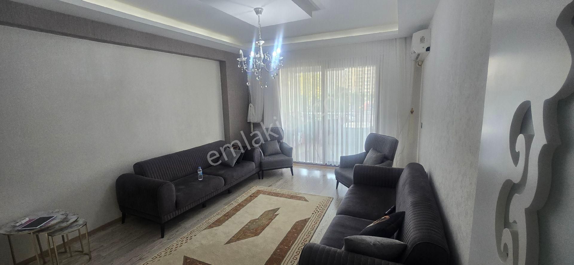Dairemiz 2+1 Kat 1 Site İçi 120 M²