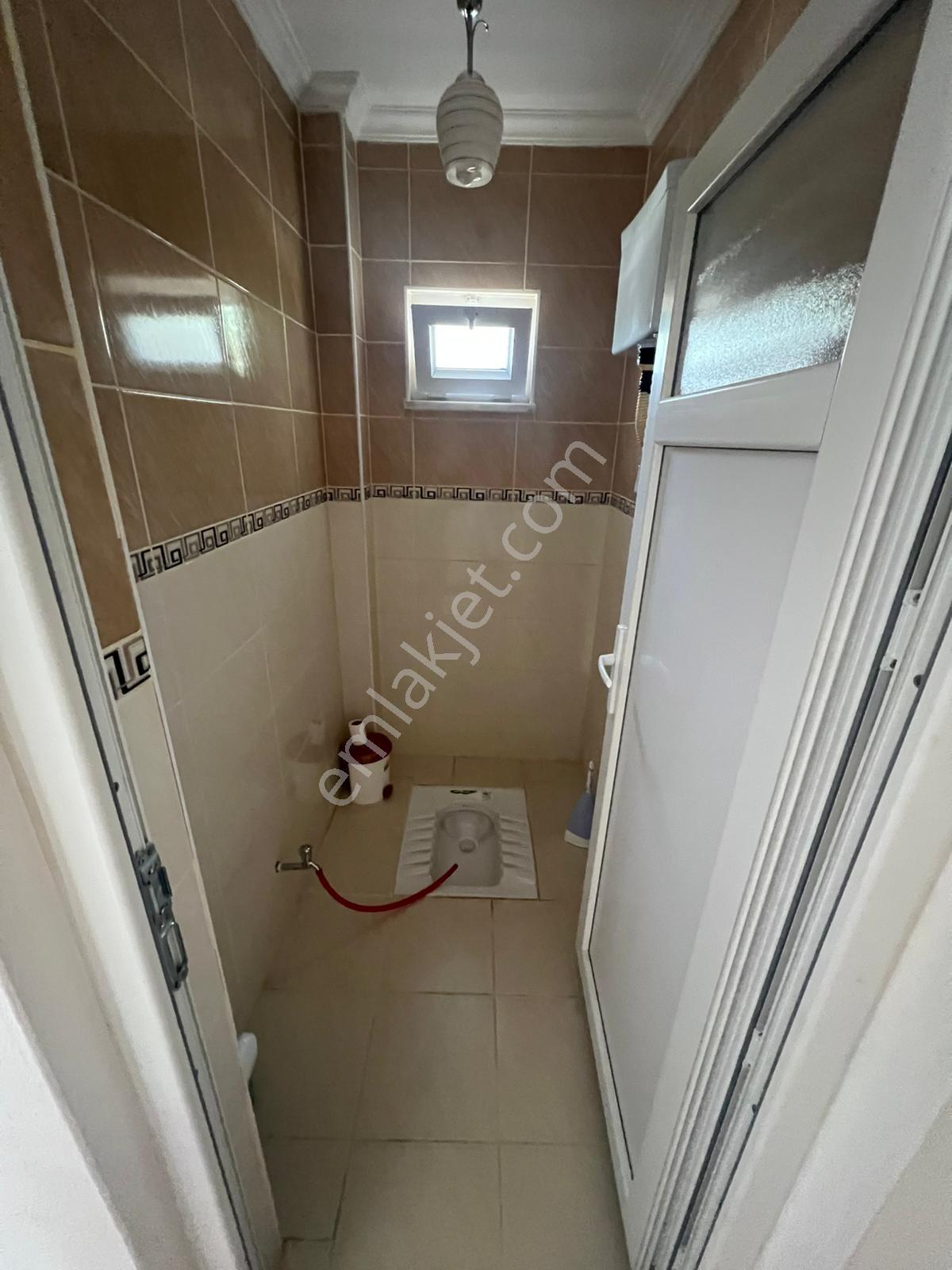 Rota'dan Zeytinalanı'nda Eşyalı Kiralık Geniş Bahçeli 2+1 Müstakil Ev - Görsel 29
