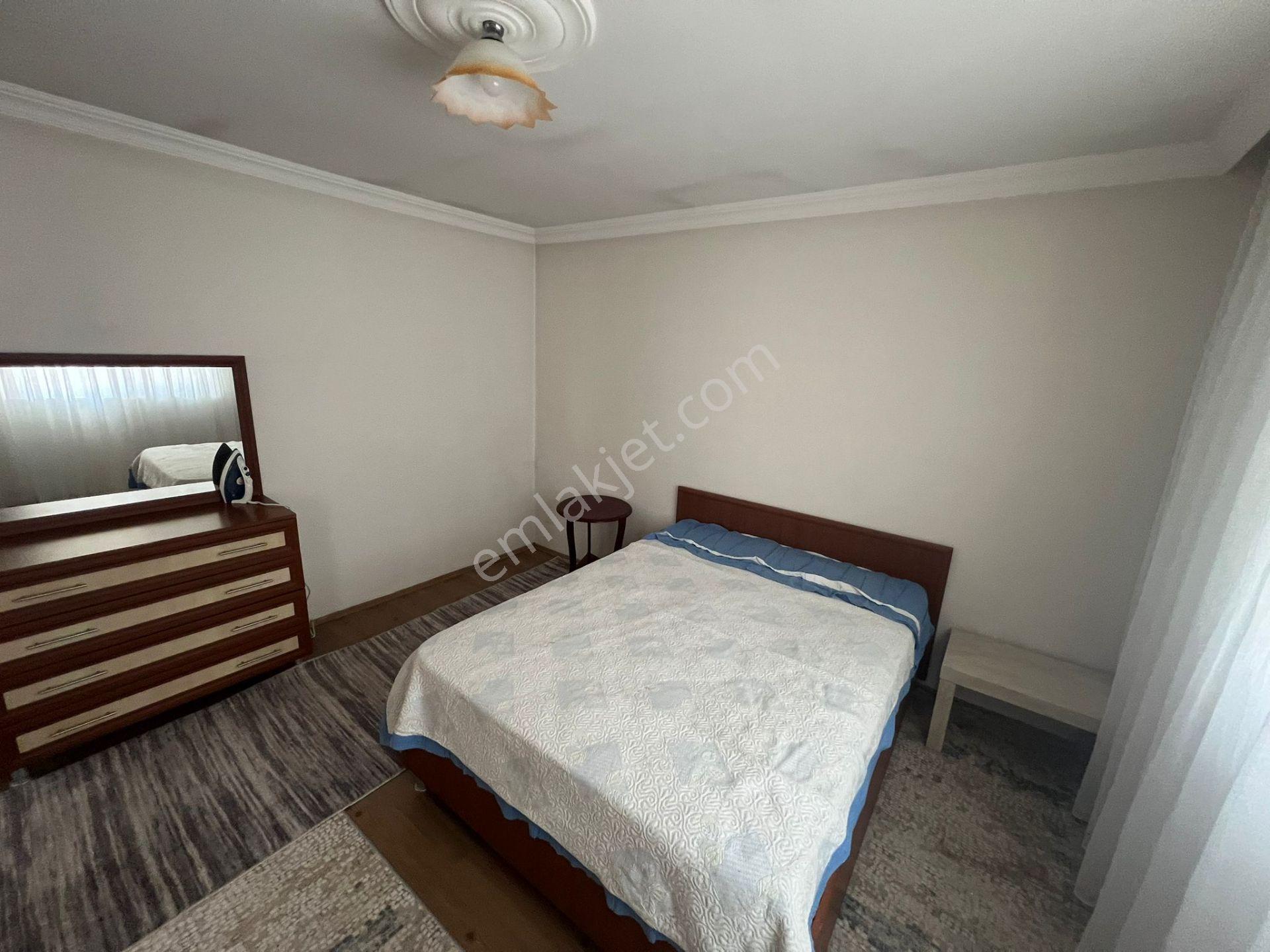 Rota'dan Zeytinalanı'nda Eşyalı Kiralık Geniş Bahçeli 2+1 Müstakil Ev - Görsel 24