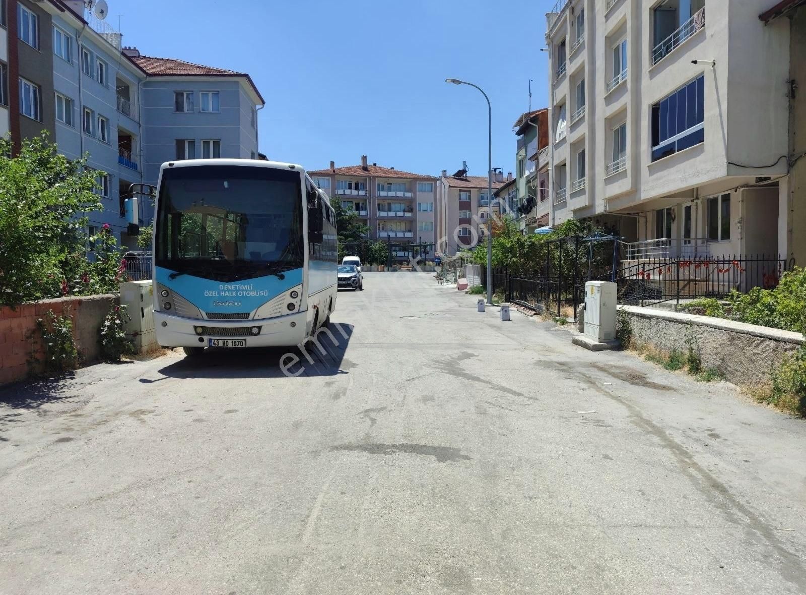 Asel'den Yeni Cadeler Cad.eşyalı 1+1 Balkonlu