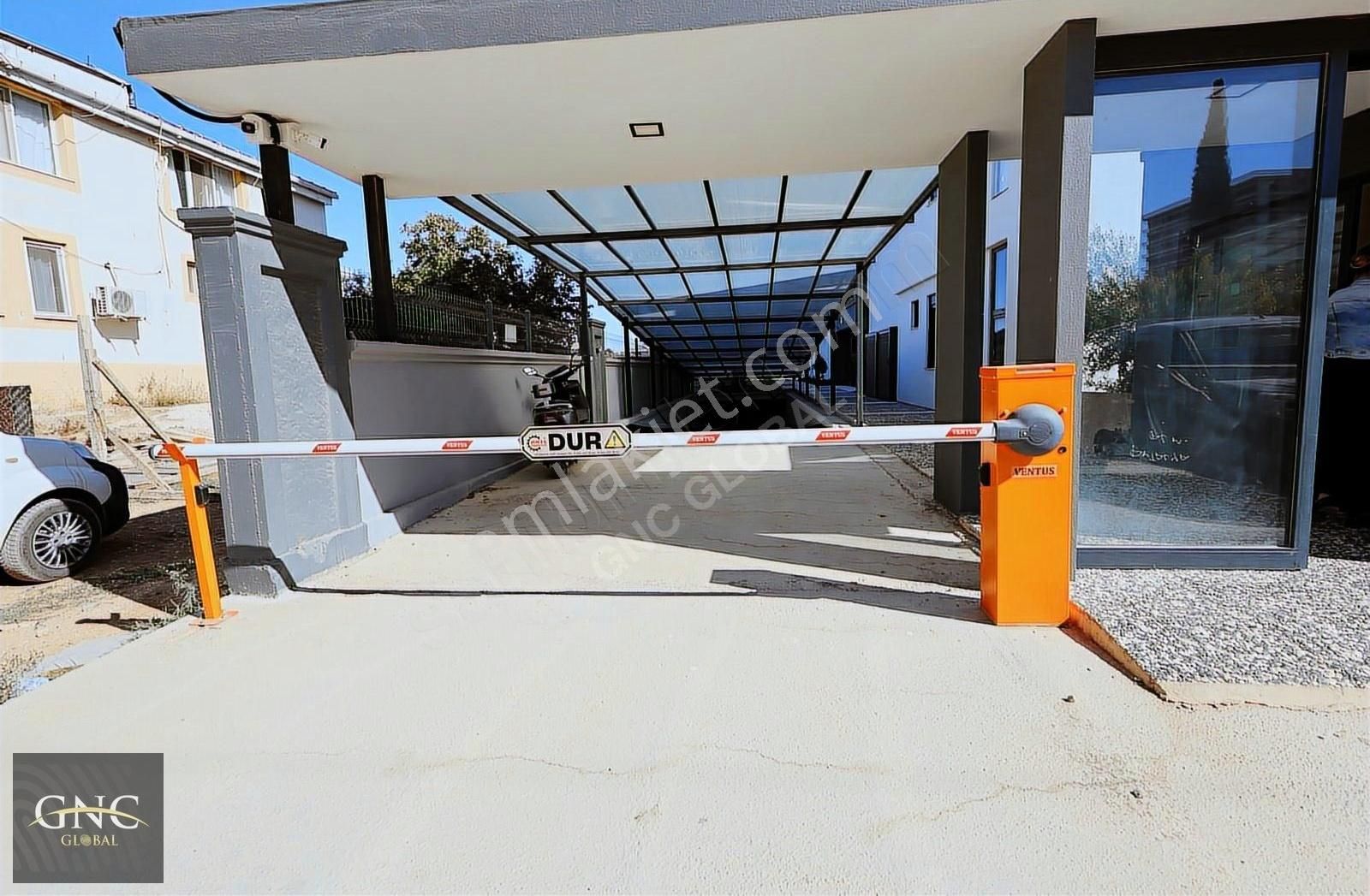 Altıntaş'ta Aqua Havuzlu Lüks Sitede Katta 1+1 Satılık Daire - Görsel 18