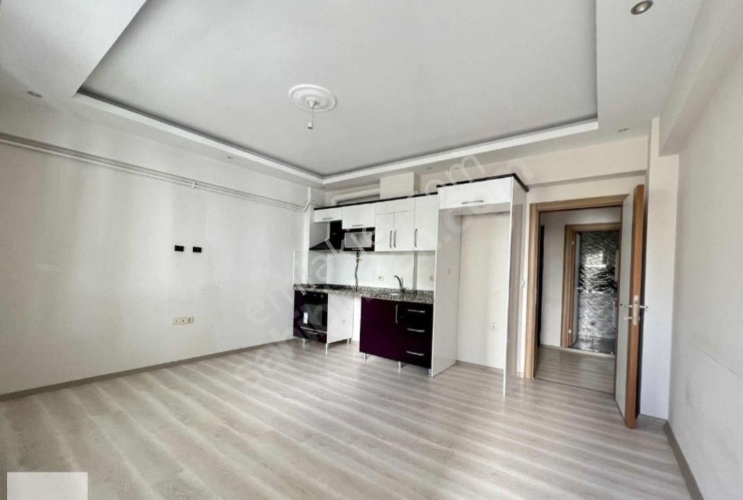 Kepez Cumhuriyet Mah. 74 M²geniş 1+1 Kiralık Daire