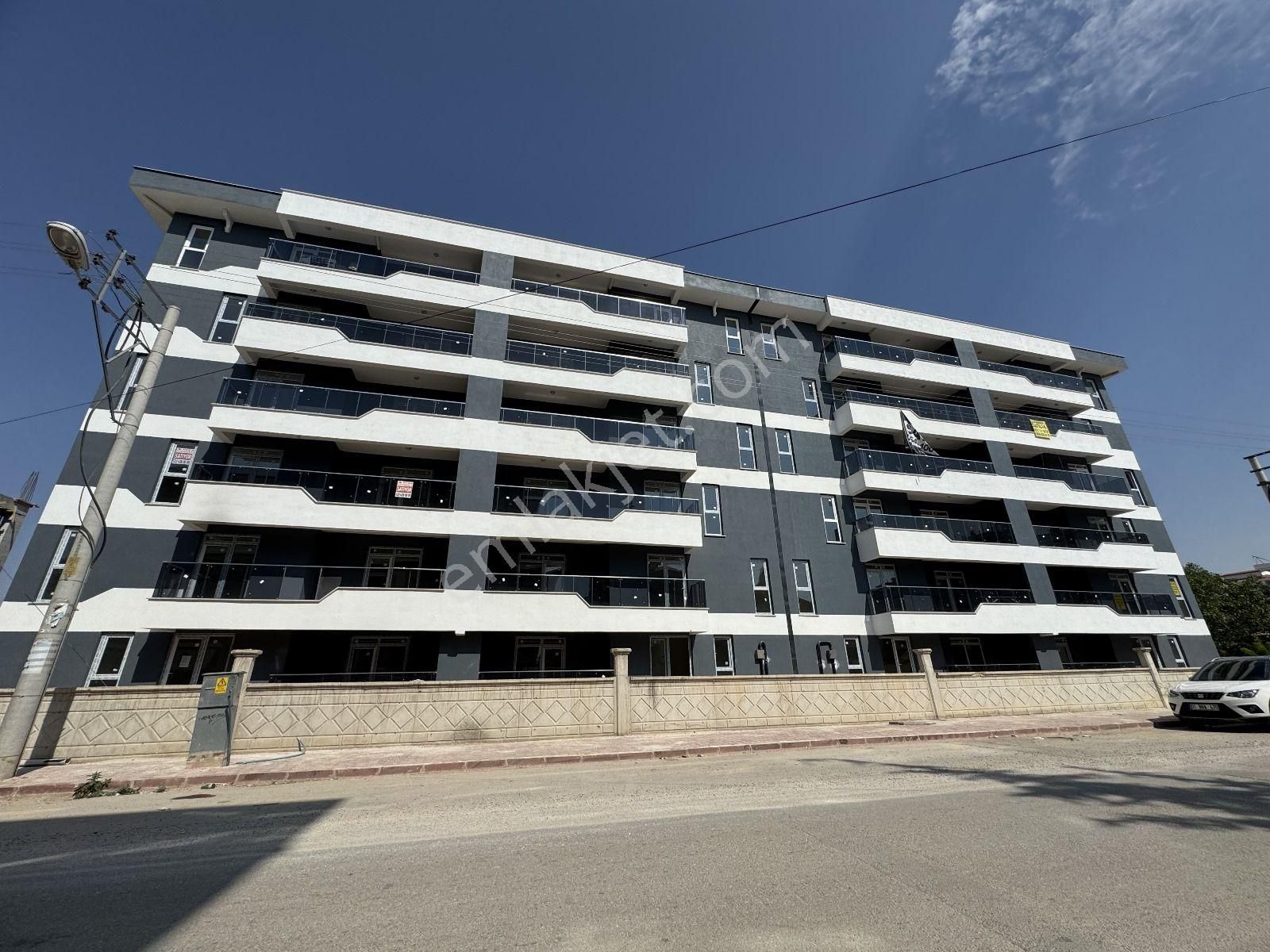 Kumköprü Cad. Yakını Site İçi Sıfır 3+1 Satılık Arakat Daire