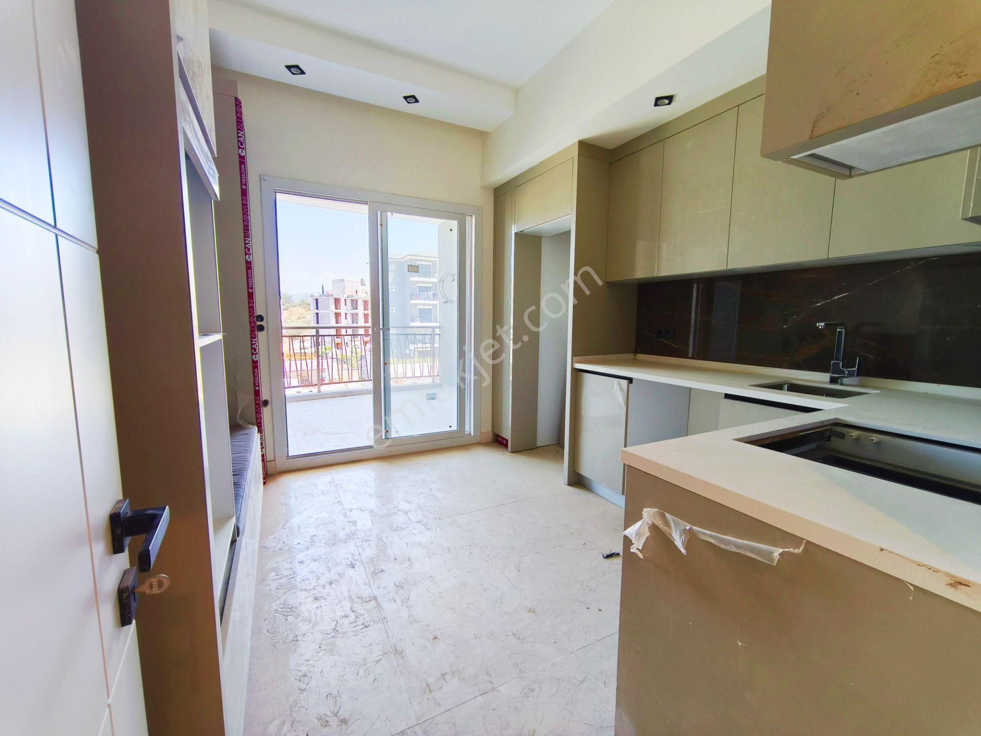 Kuşadası'nda Satılık 3+1 Sıfır Daire - Görsel 17