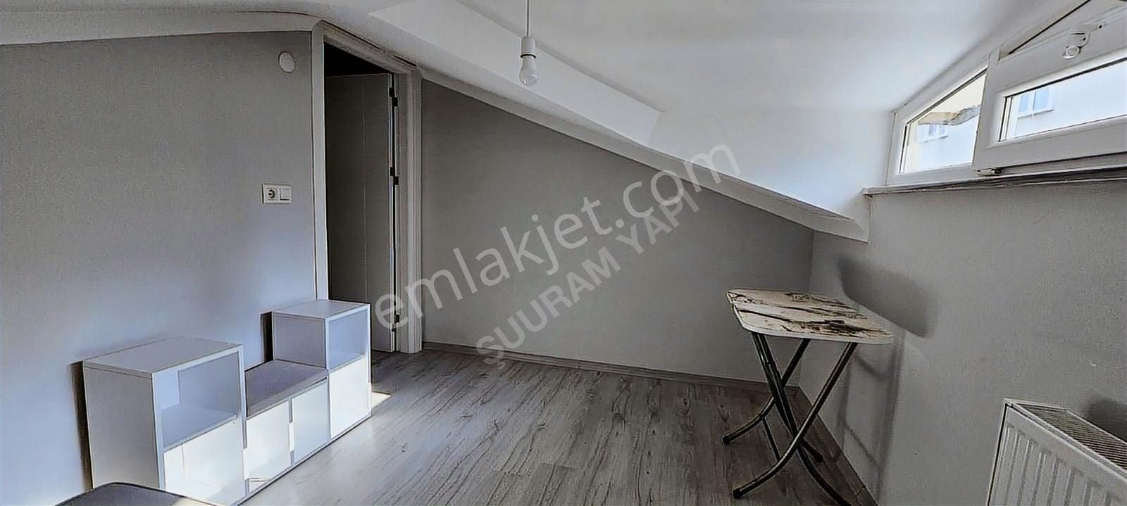 Başakşehir De 2+1 Eşyalı Kiralık Çatı Kat