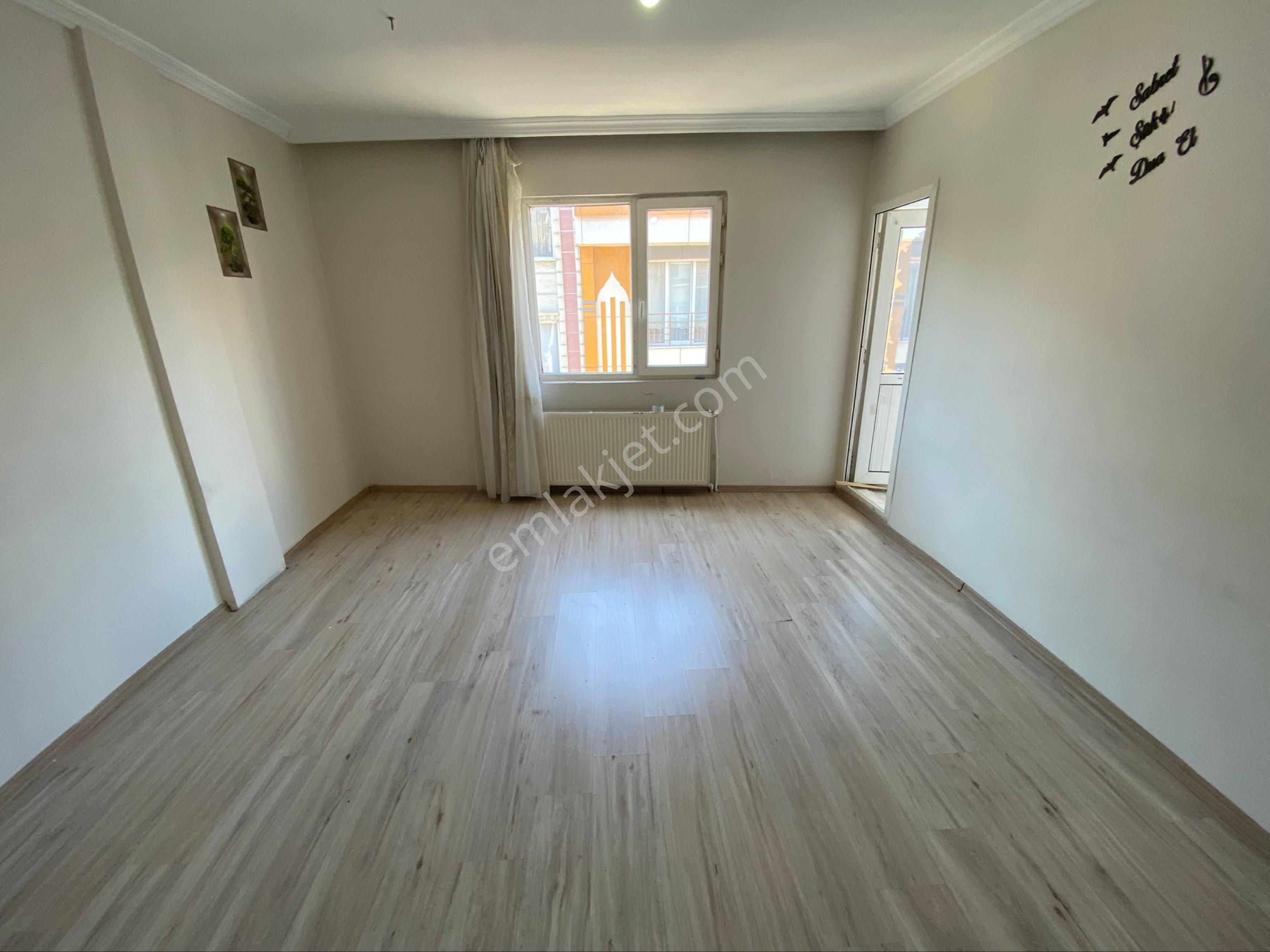 Sefaköy Kartaltepe’de 2+1 Satılık Daire