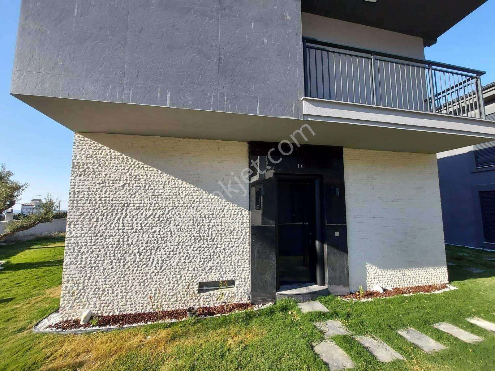 Kuşadası Güzelçamlı Satılık Yeni Geniş Bahçeli Müstakil Villa - Görsel 10