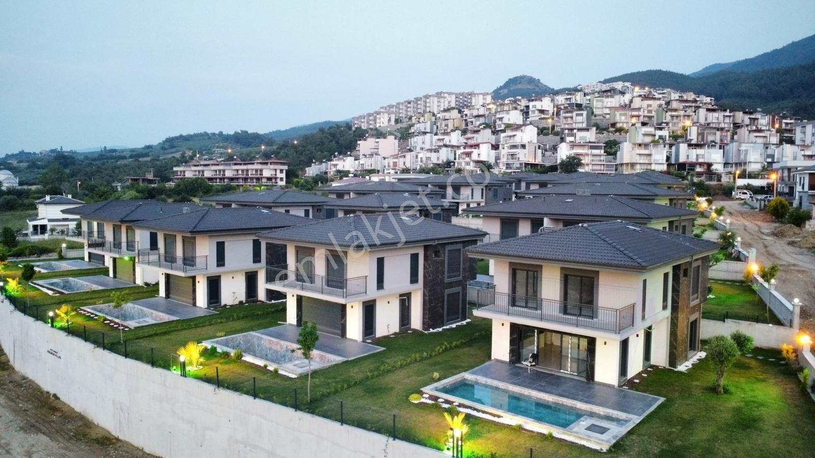 Kuşadası Güzelçamlı Satılık Yeni Geniş Bahçeli Müstakil Villa - Görsel 6