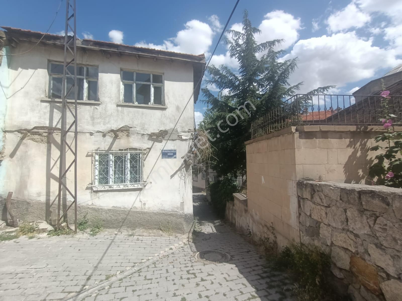 Yapı Emlaktan Burmalı Mahallesinde Satılık Müstakil Ev
