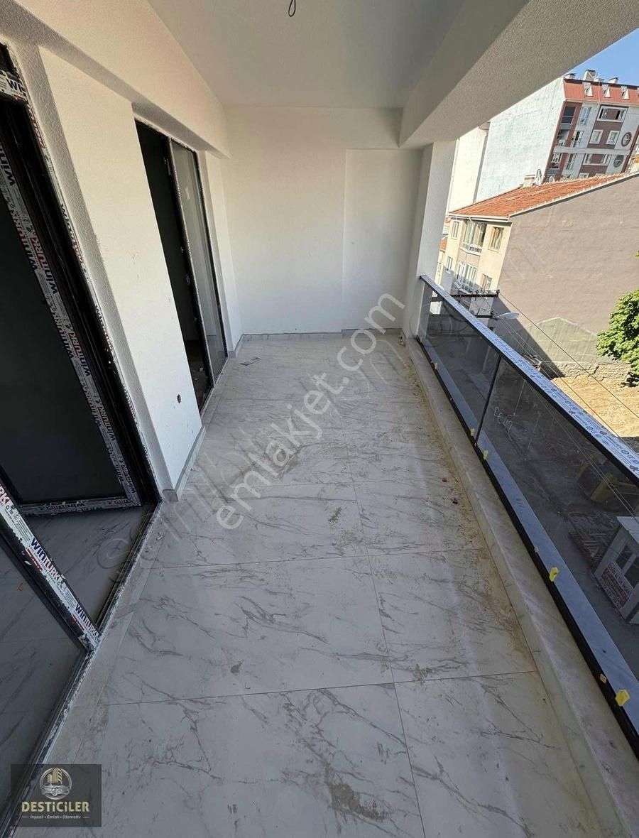 Ck-65 *desticiler*gazi Yakup Satar Cd.ara Sokağı 175m2 3+1 - Görsel 3