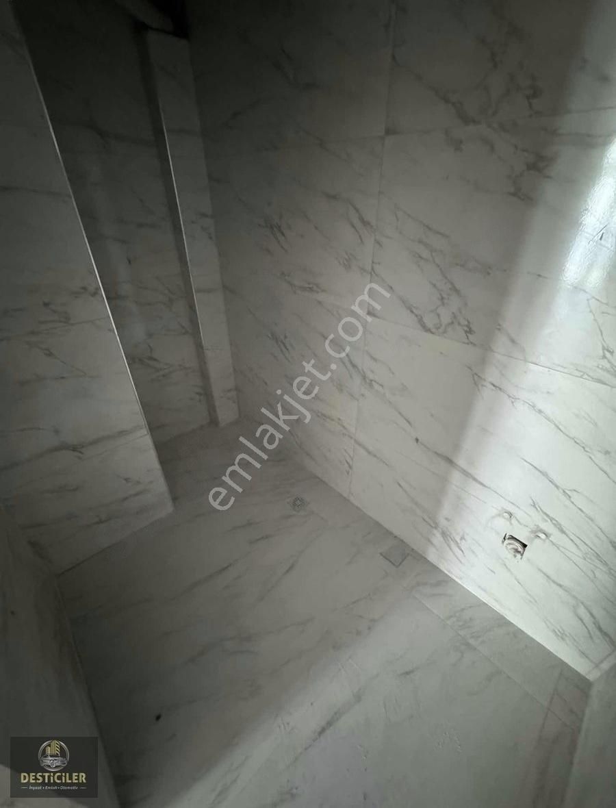 Ck-65 *desticiler*gazi Yakup Satar Cd.ara Sokağı 175m2 3+1 - Görsel 7