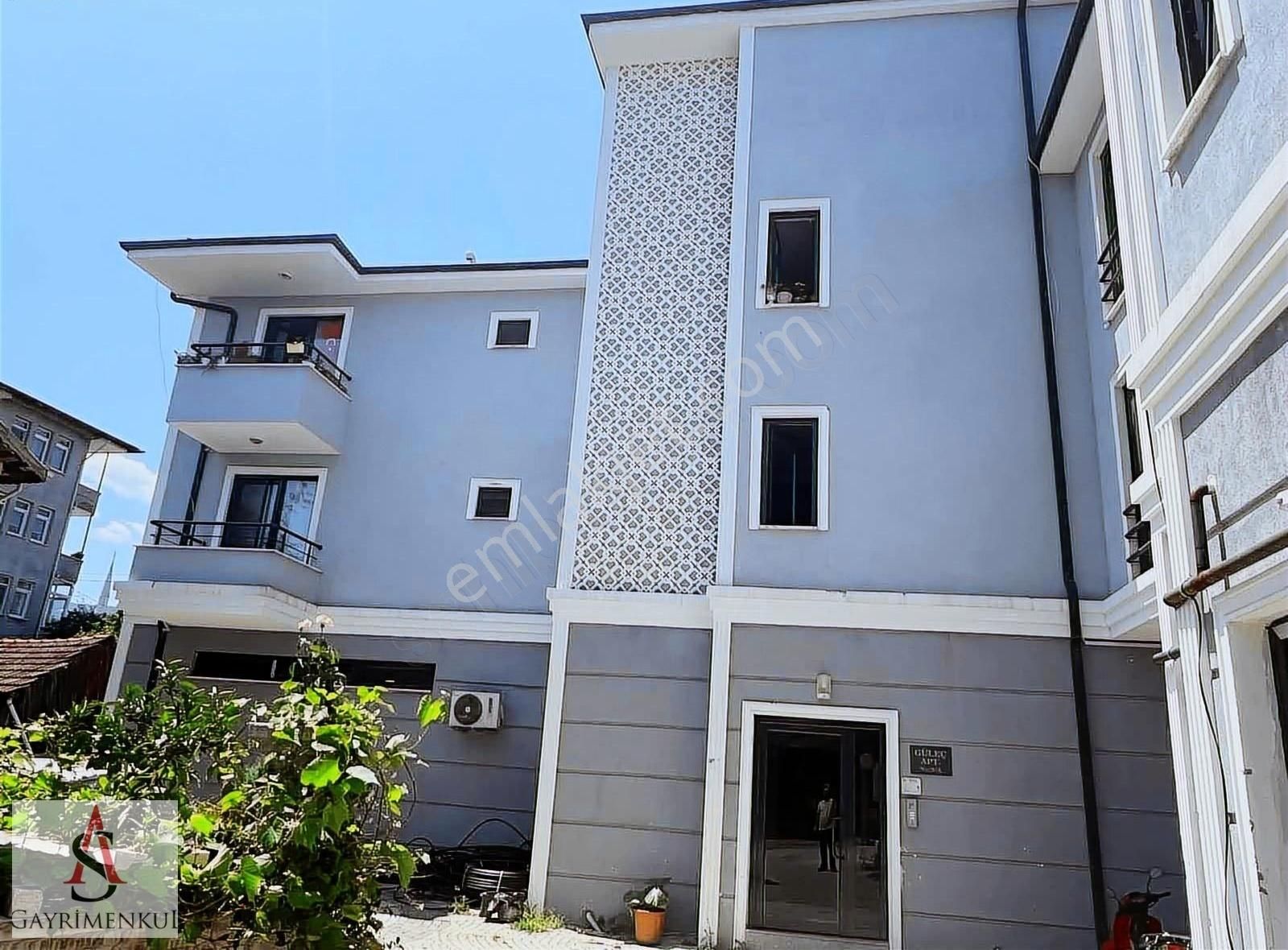 Sapanca Gazipaşa Mevki Satılık 3+1 3.kat Daire