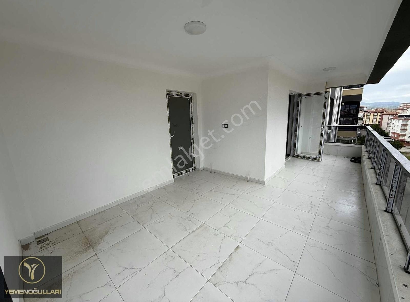 ~yemenogulları Emlak~atatürk Mh. Site'de 3+1 Cam Balkonlu
