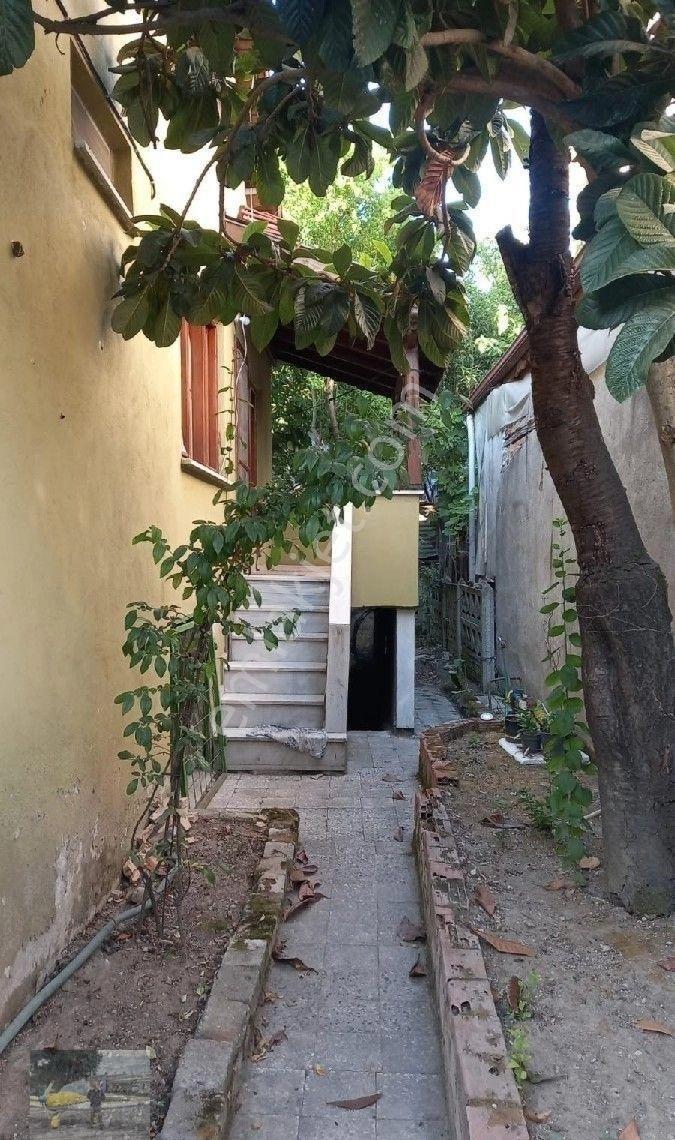 Müstakil 195 M2 Arsa İçinde 4+1 165 M2 Olan Dublex Ev Satılık... - Görsel 14