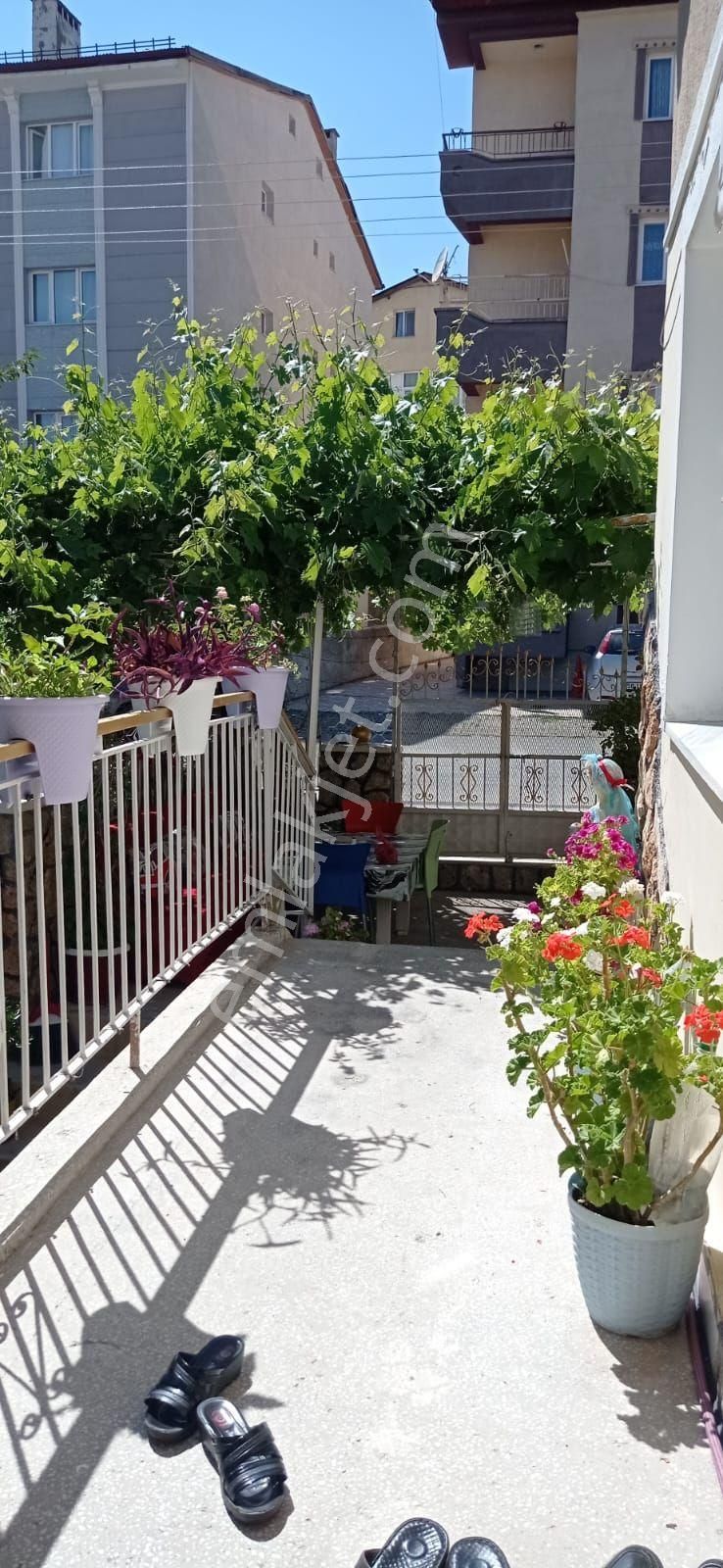 Kız Öğrenci İçin Uygun Eşyalı Kiralık Daire
