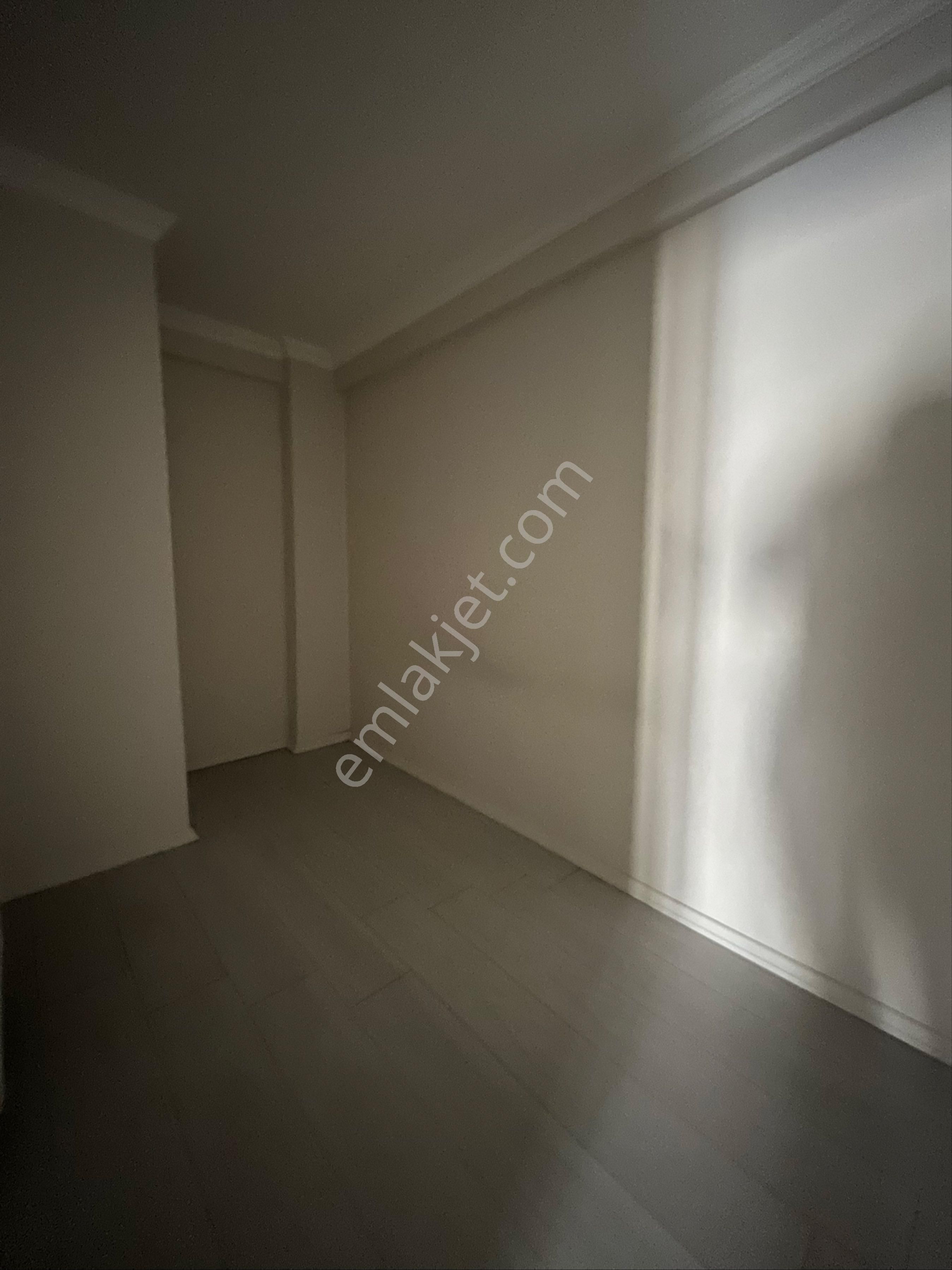 Yeni Mahallede 2+1 İçi Full Yapılı Yüksek Giriş