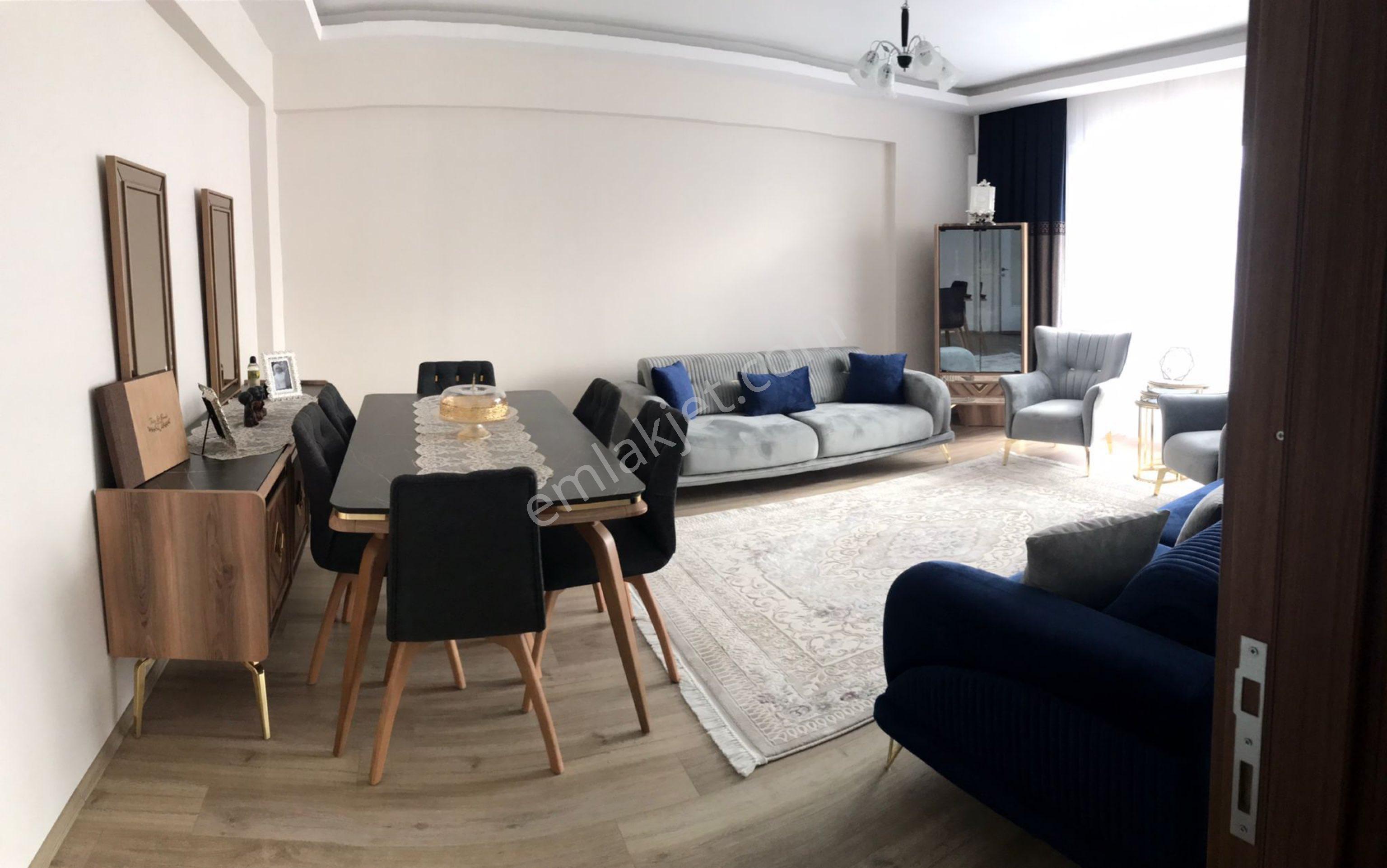 Site İçerisinde Satılık 4 + 1 Lüks Daire - Görsel 2