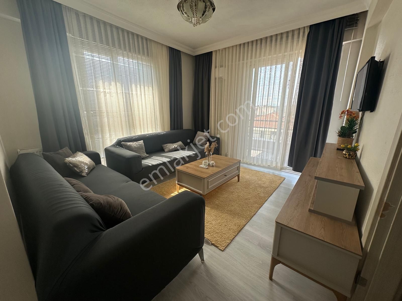 Cuma Pazarı Mevki 2+1 Sıcak Sulu Otoparklı Yeni Daire