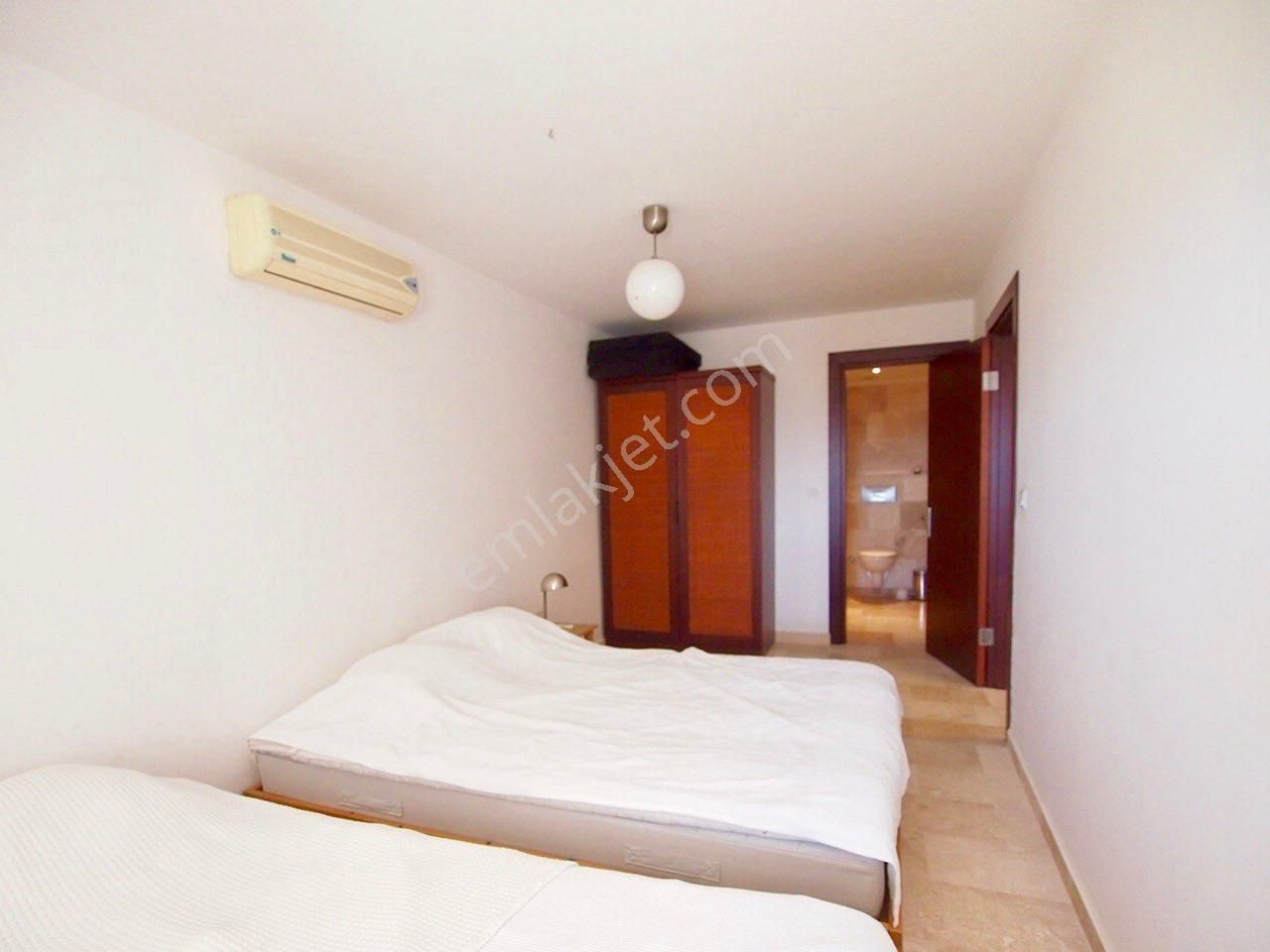 Yalıkavakta Manzaralı Bahçeli Satılık Villa Full Eşyalı Bakımlı - Görsel 22