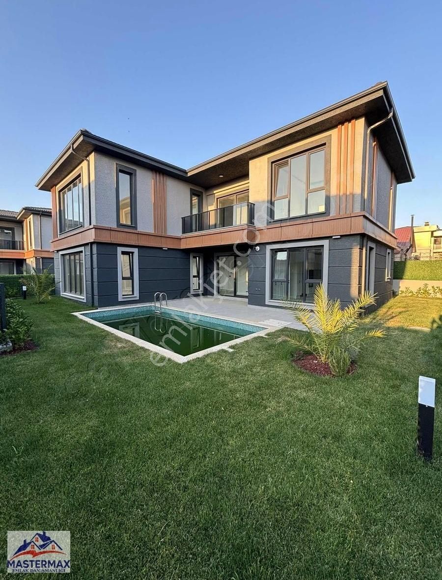 Elit Homes Sitesinde Muhteşem 4+1 Özel Havuzlu Köşe Villa