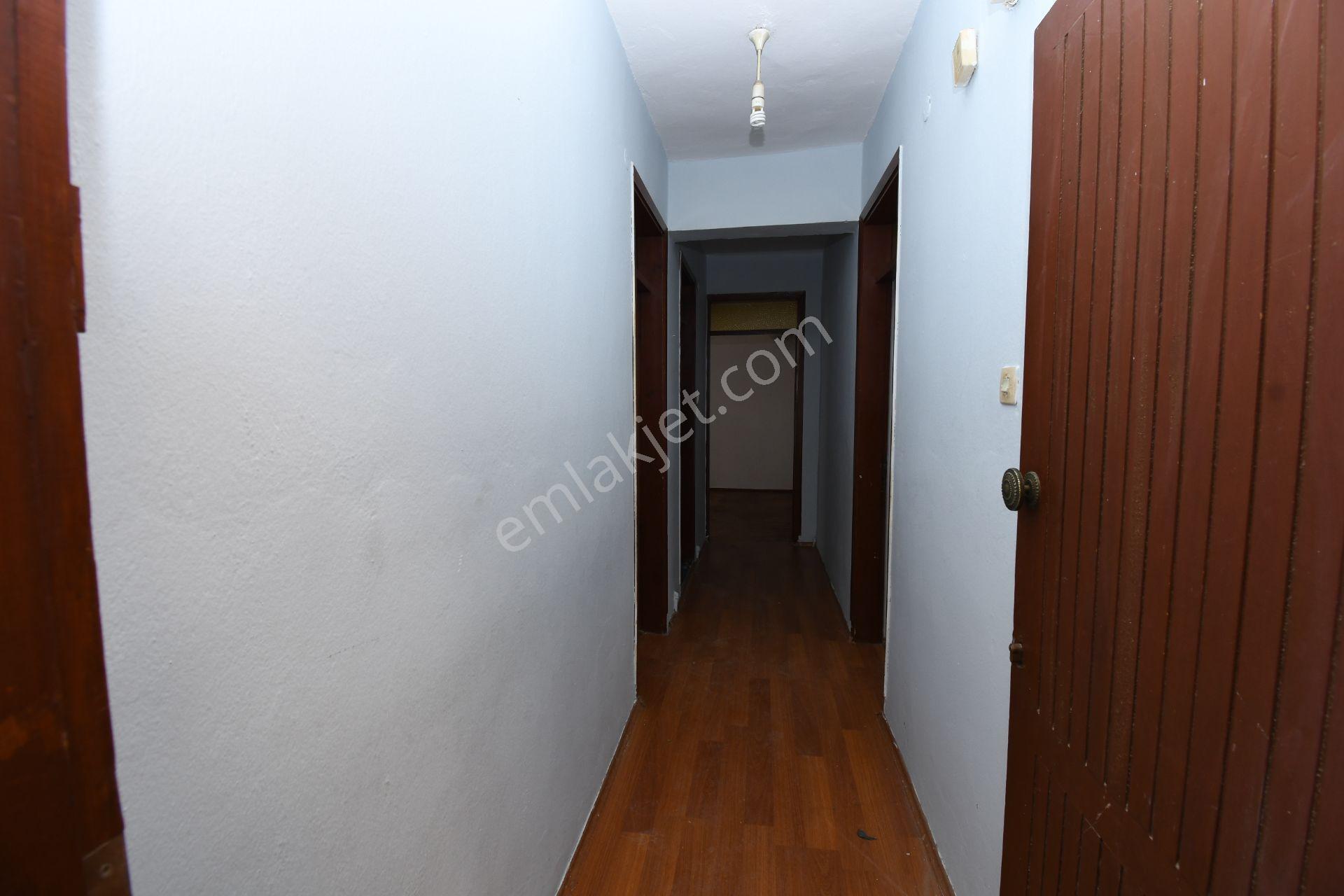 Kuşadası Merkezde - Mükemmel Konumda 2+1 Daire/ofis/dükkân Eşsiz Konum Avantajları - Görsel 17