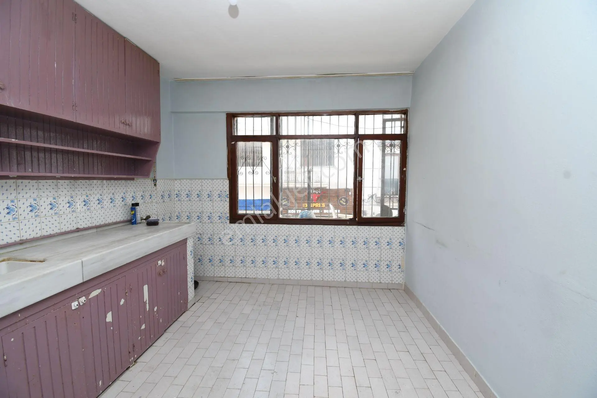 Kuşadası Merkezde - Mükemmel Konumda 2+1 Daire/ofis/dükkân Eşsiz Konum Avantajları - Görsel 10