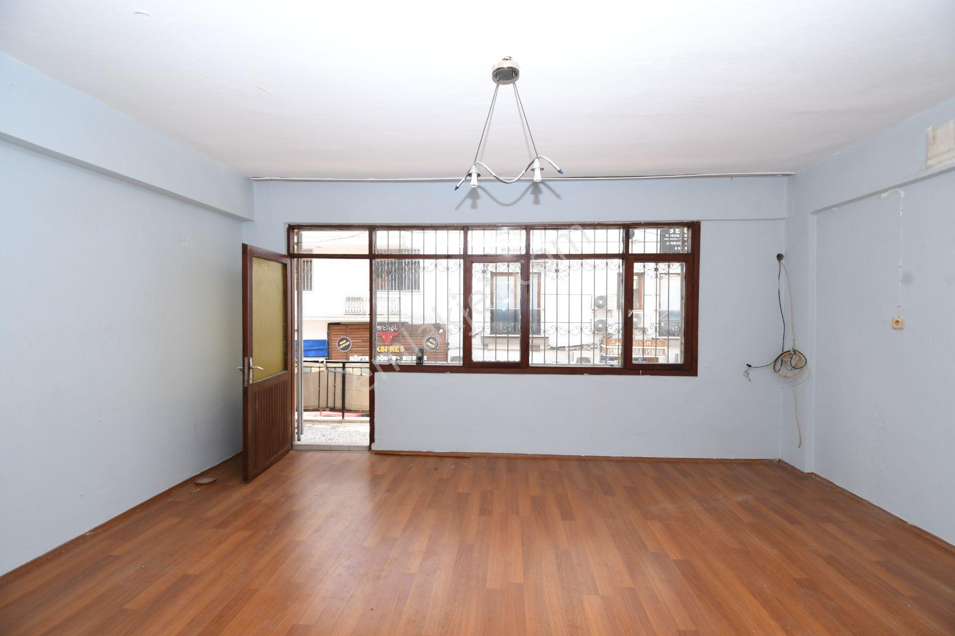 Kuşadası Merkezde - Mükemmel Konumda 2+1 Daire/ofis/dükkân Eşsiz Konum Avantajları