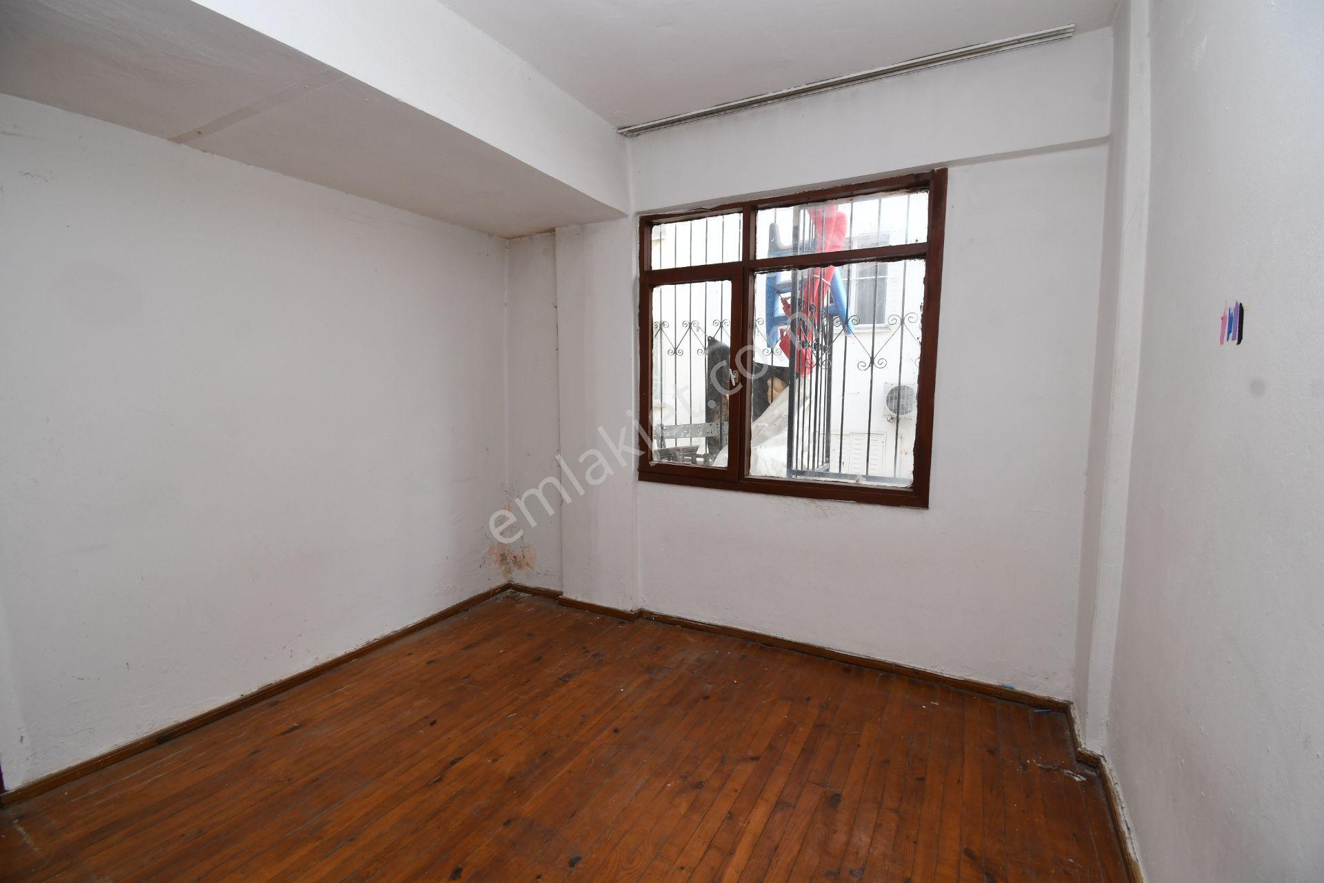 Kuşadası Merkezde - Mükemmel Konumda 2+1 Daire/ofis/dükkân Eşsiz Konum Avantajları - Görsel 14